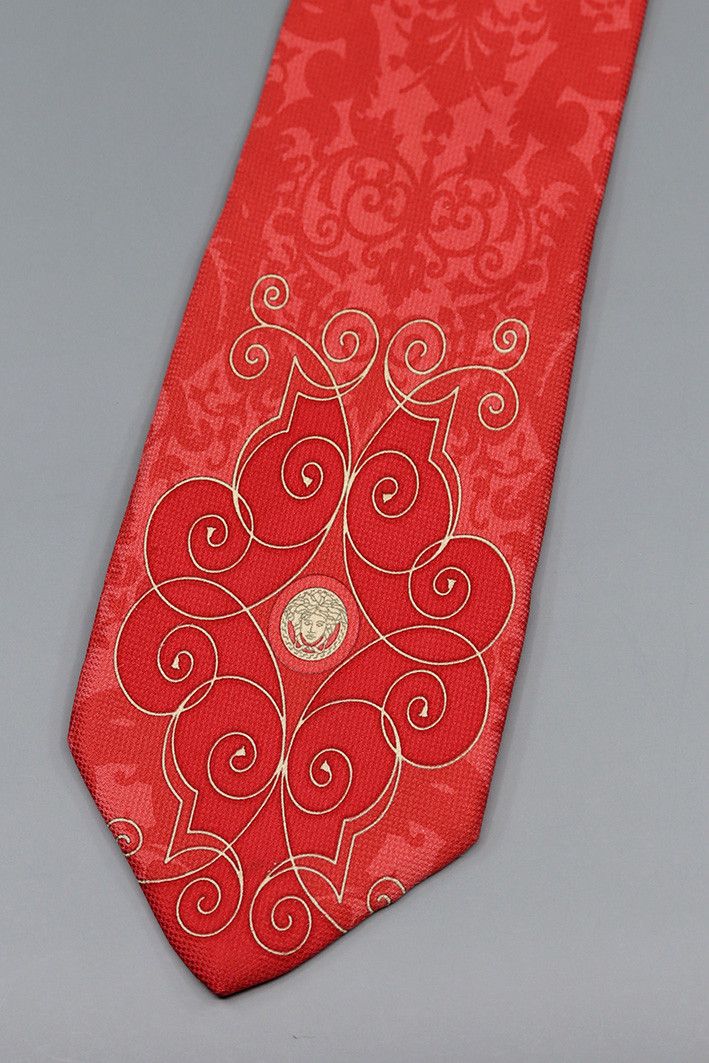 Versace × Vintage Versace Red Baroque Silk Tie with Medusa Emblem Size ONE SIZE - 1 Thumbnail