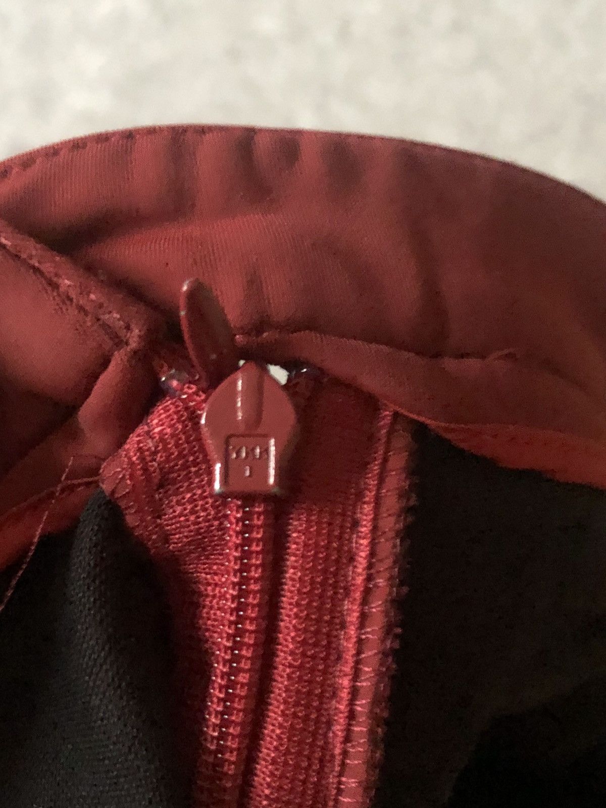 Designer × Prada × Vintage VINTAGE PRADA SPORT RED TAB PANTS Size 26" / US 2 / IT 38 - 6 Thumbnail