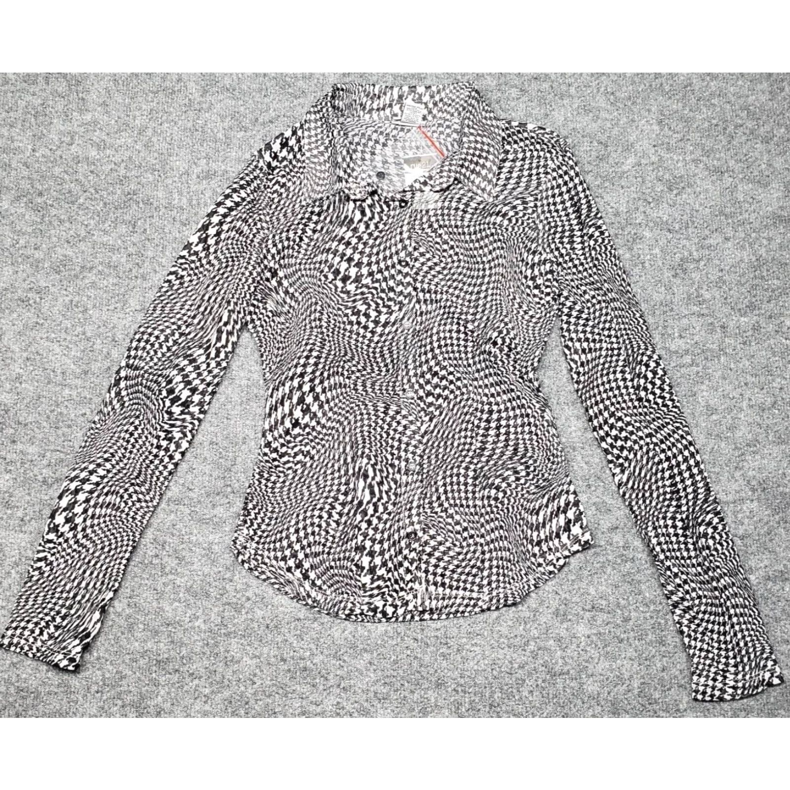Vintage Rue21 Shirt Womens S Black Houndstooth Long Sleeve Button Up Collar Stretch New Size S / US 4 / IT 40 - 2 Thumbnail