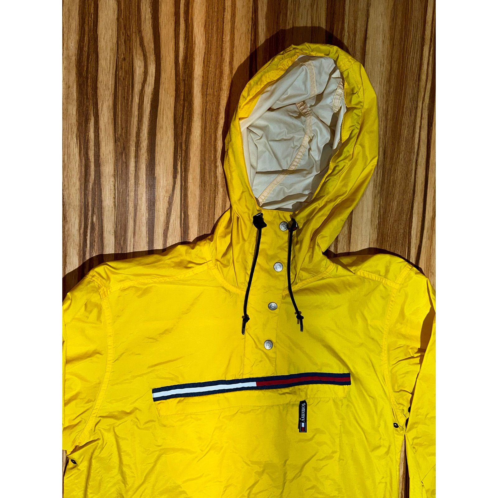 Tommy Hilfiger Vintage Tommy Hilfiger Yellow Windbreaker Size Medium Size M / US 6-8 / IT 42-44 - 6 Thumbnail