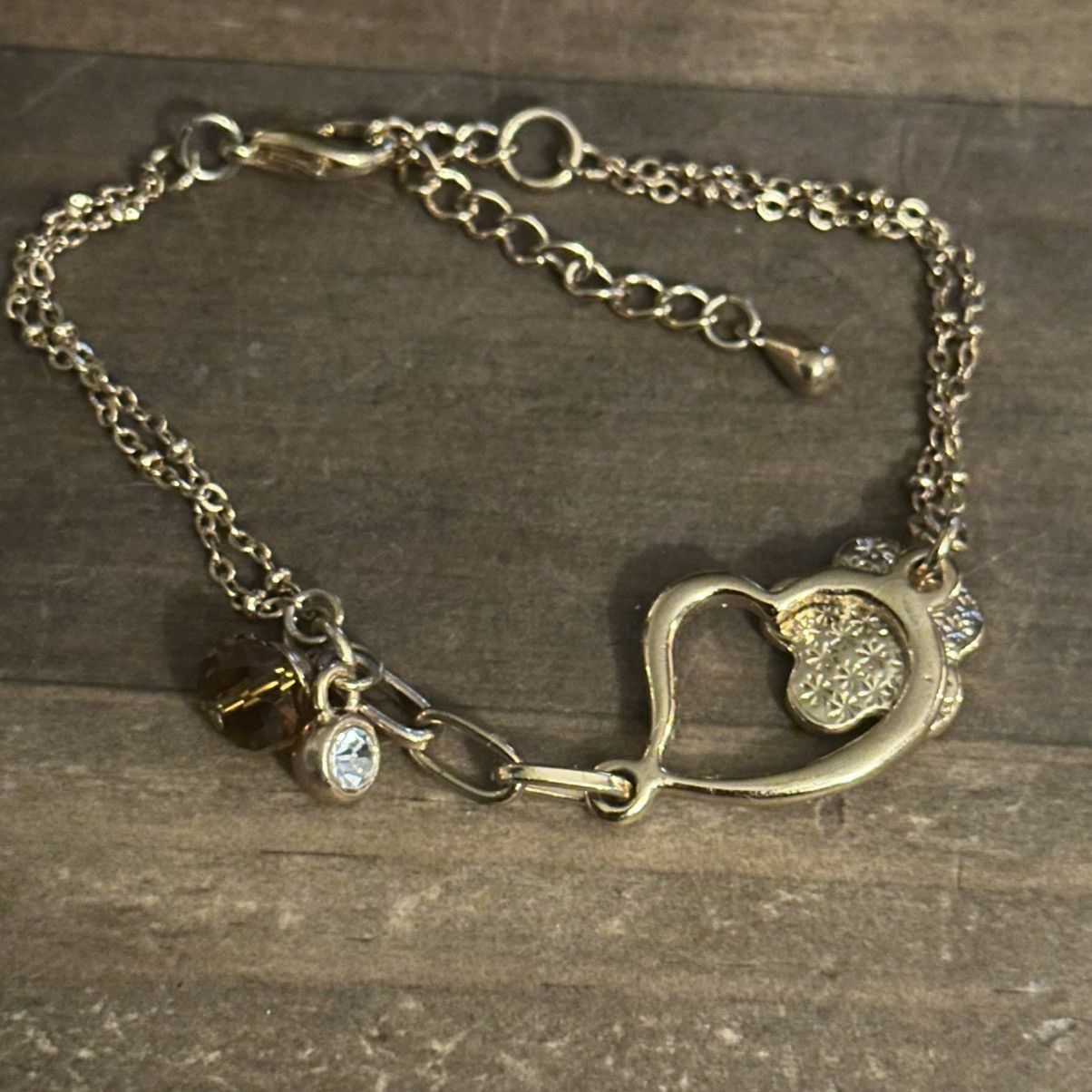 Other Gold tone enamel flower and rhinestone heart bracelet Size ONE SIZE - 5 Thumbnail