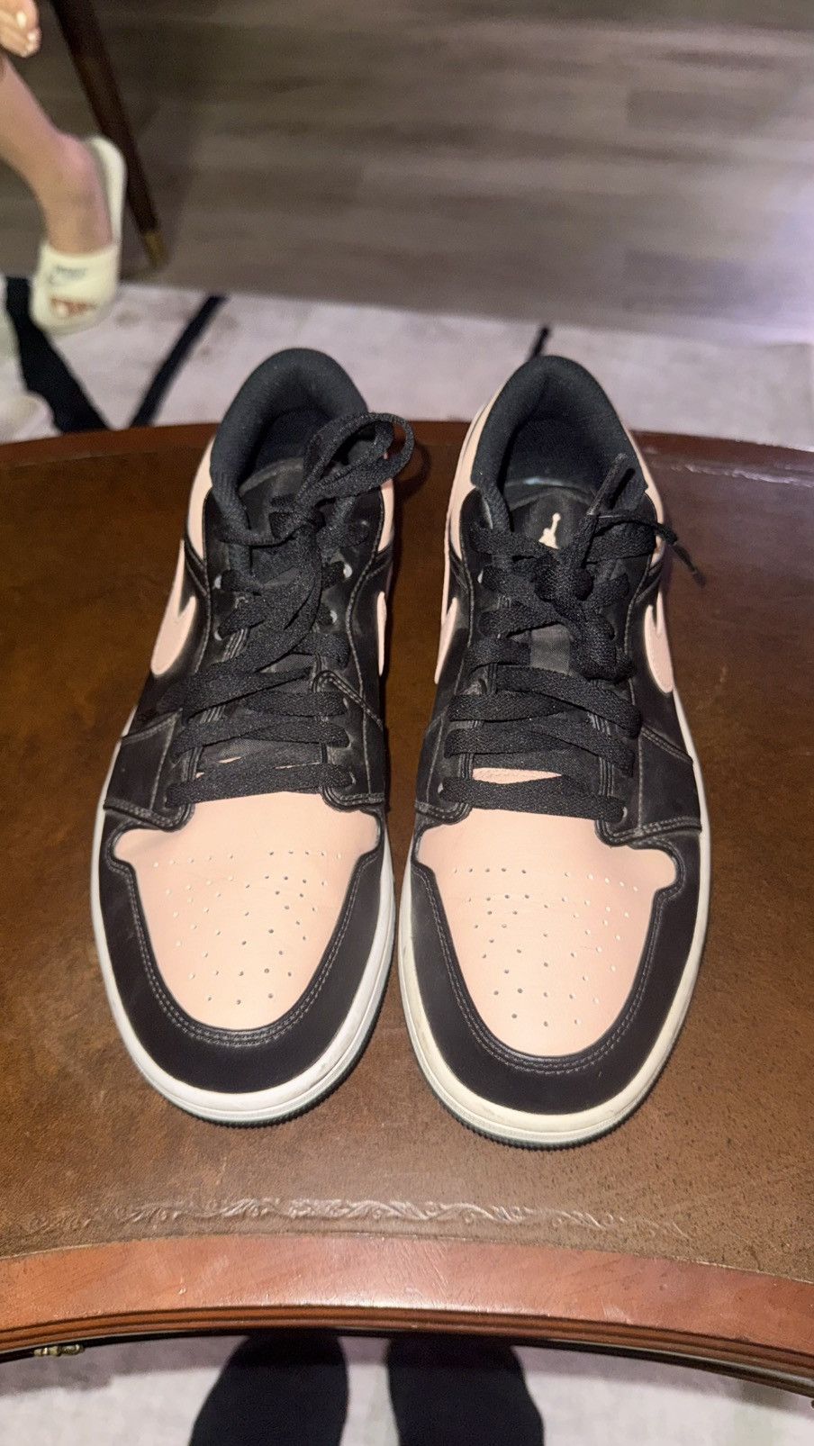 Jordan Brand Jordan 1 Crimson Tint Size US 10.5 / EU 43-44 - 3 Thumbnail