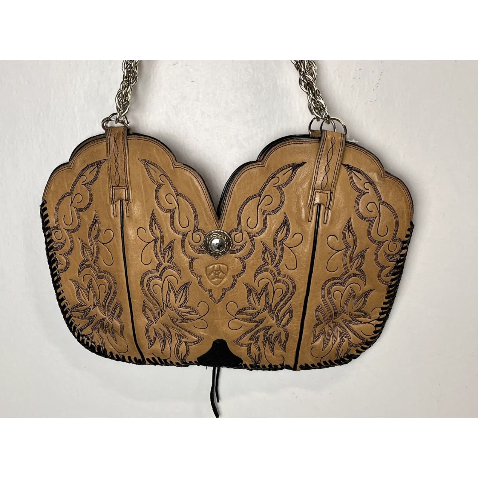 Ariat Ariat Leather Boot Purse Handbag Shoulder Bag GUC Chain Strap Tooled HTF Unique Leather Purse HTF Size ONE SIZE - 4 Thumbnail