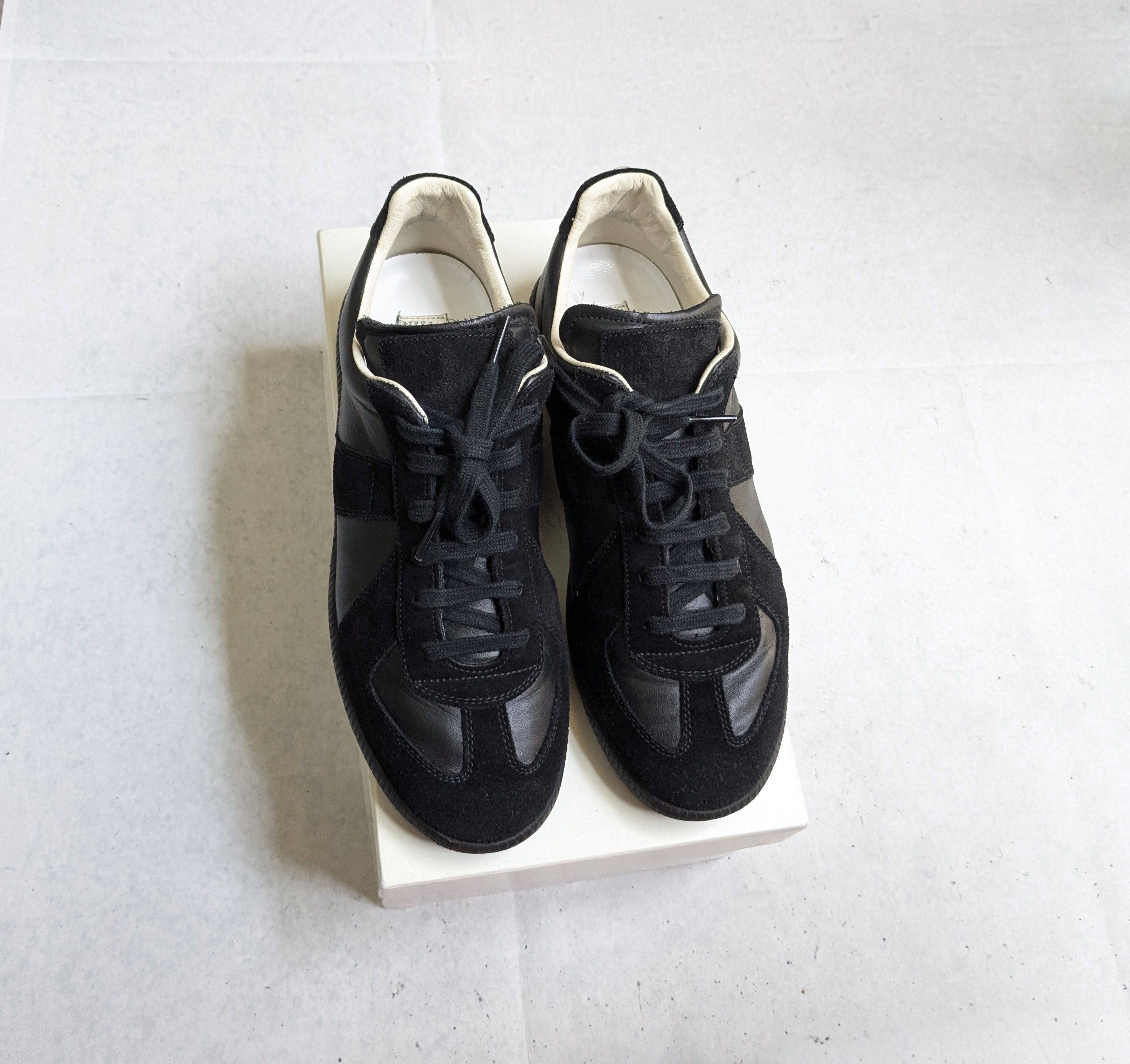 Maison Margiela Maison Margiela Replica Low GAT Black 8.5 41.5 Size US 8.5 / EU 41-42 - 1 Thumbnail