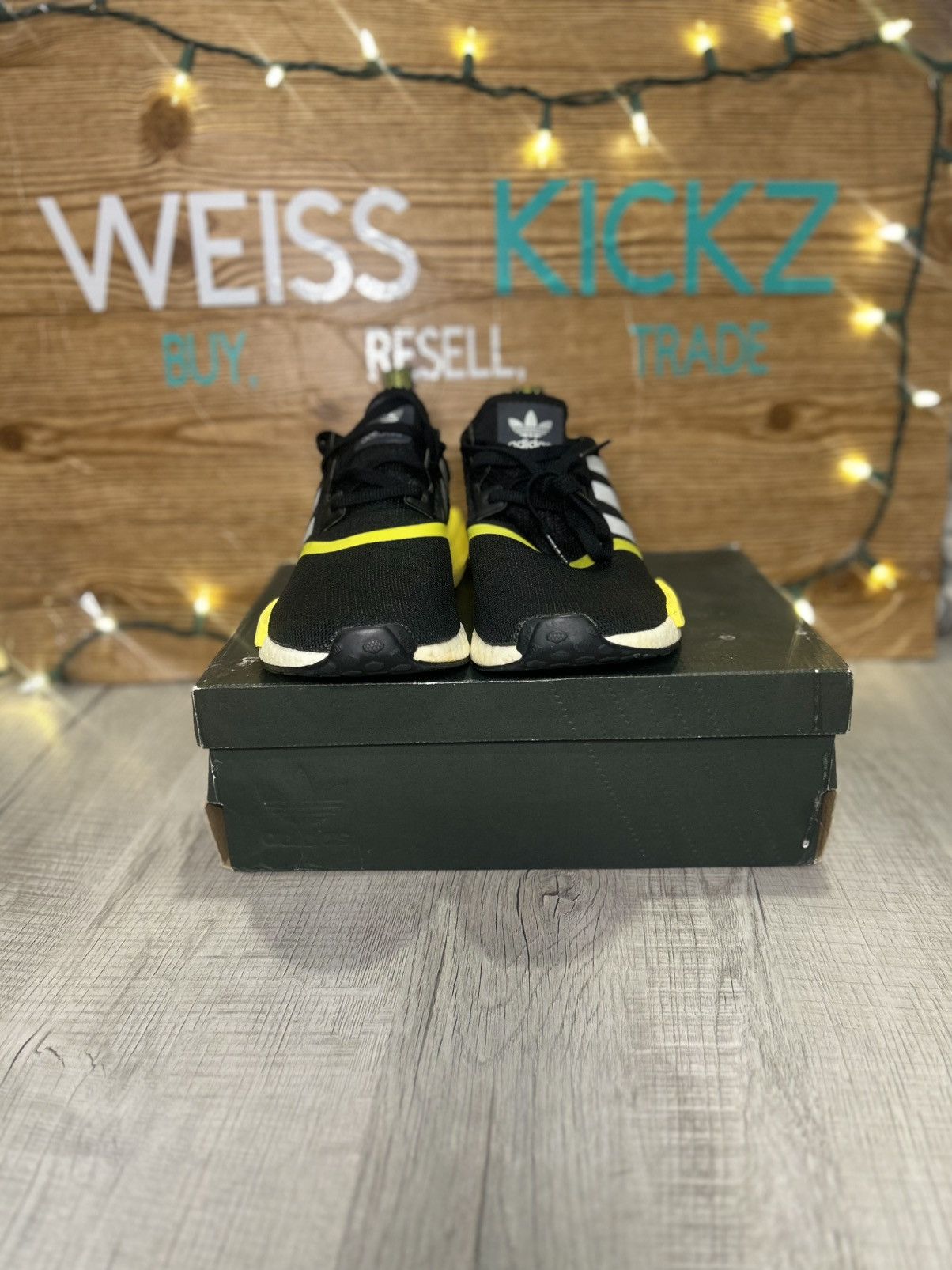 Adidas Adidas nmd black/yellow Size US 11 / EU 44 - 4 Thumbnail