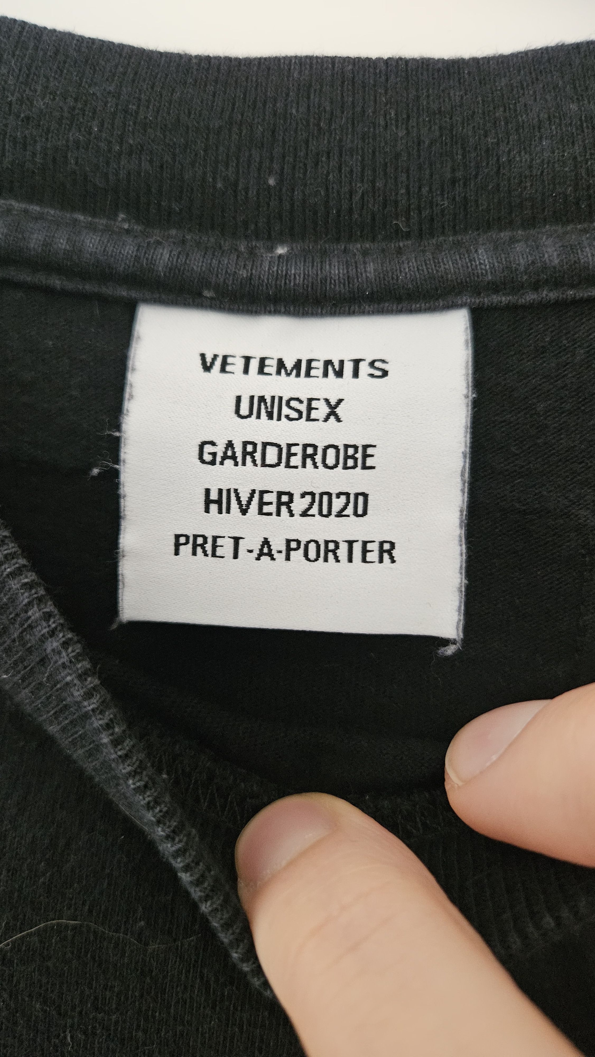 Vetements VETEMENTS UNISEX WINTER 2018 Size US L / EU 52-54 / 3 - 5 Thumbnail