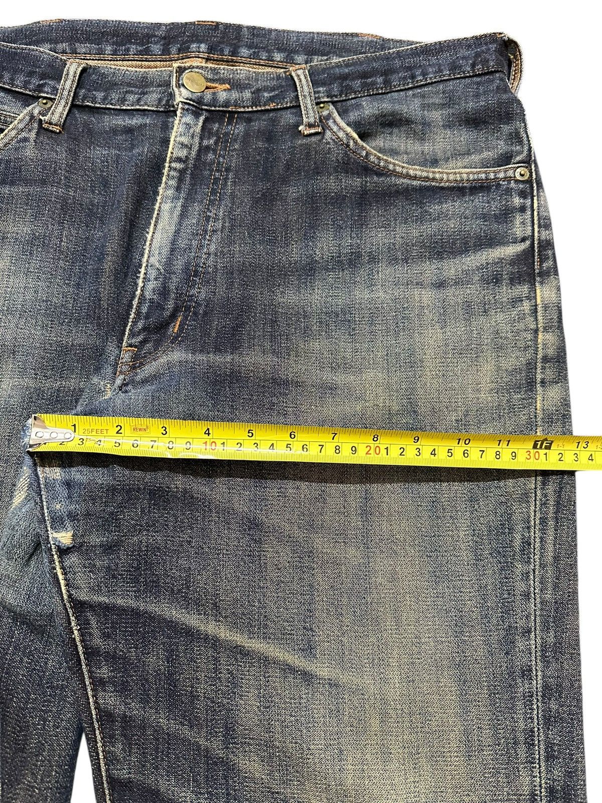 Wrangler Vintage Wrangler Blue Faded Wash Style Loose Jeans Size US 36 / EU 52 - 13 Thumbnail