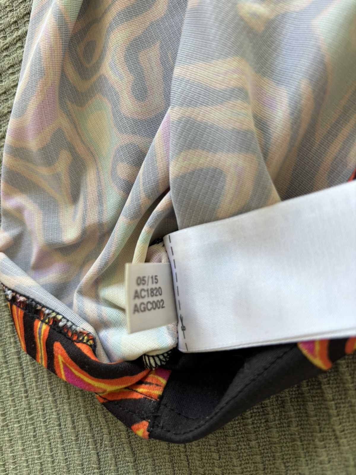 Adidas × Jeremy Scott Adidas x Jeremy Scott Psychedelic Climachill Tee – Very Rare Size US S / EU 44-46 / 1 - 8 Thumbnail