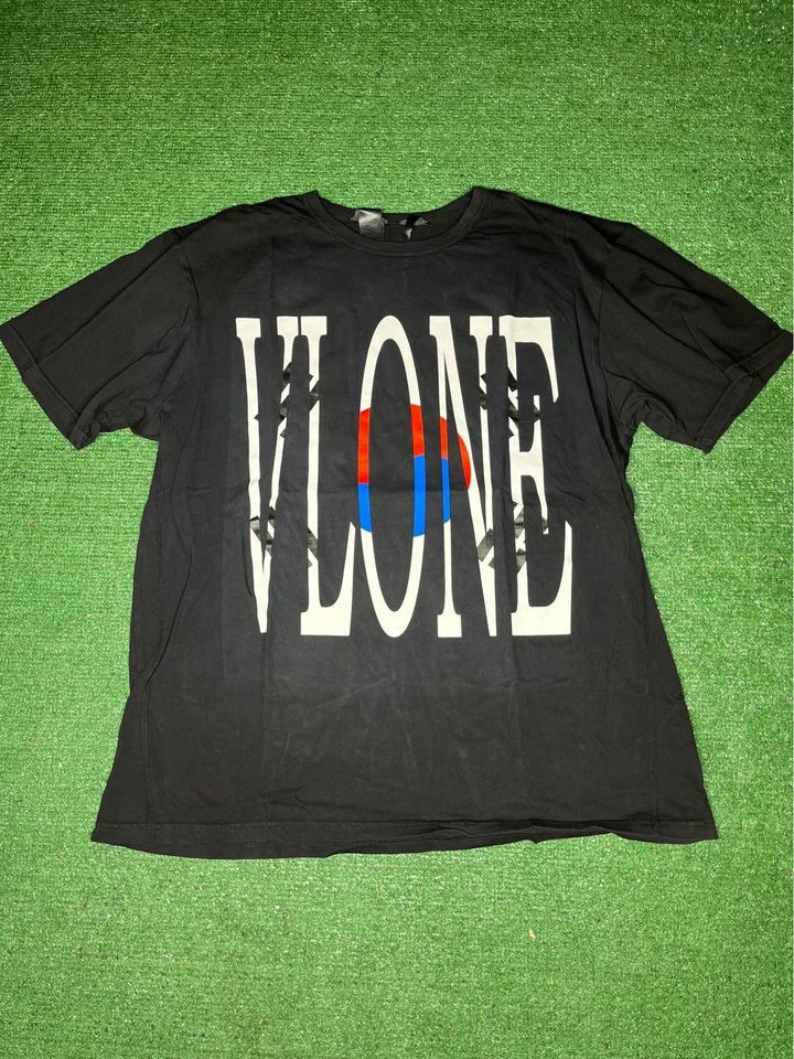 Vlone Staple Tee | Grailed