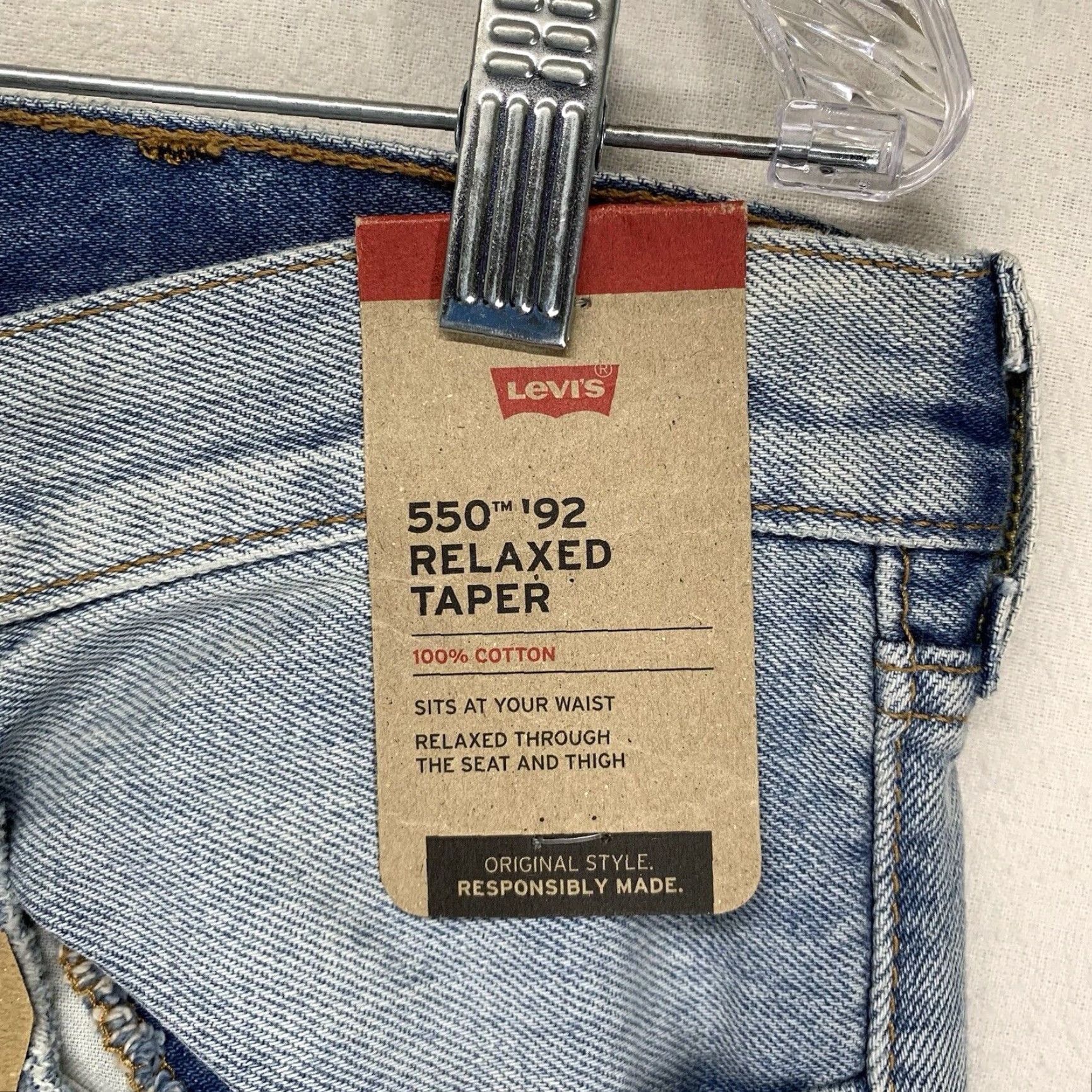 Levi's Levi's 550 Men's Jeans 38x30 Relaxed Fit Tapered Leg Light Paint Splat Denim Casual Size US 38 / EU 54 - 4 Thumbnail