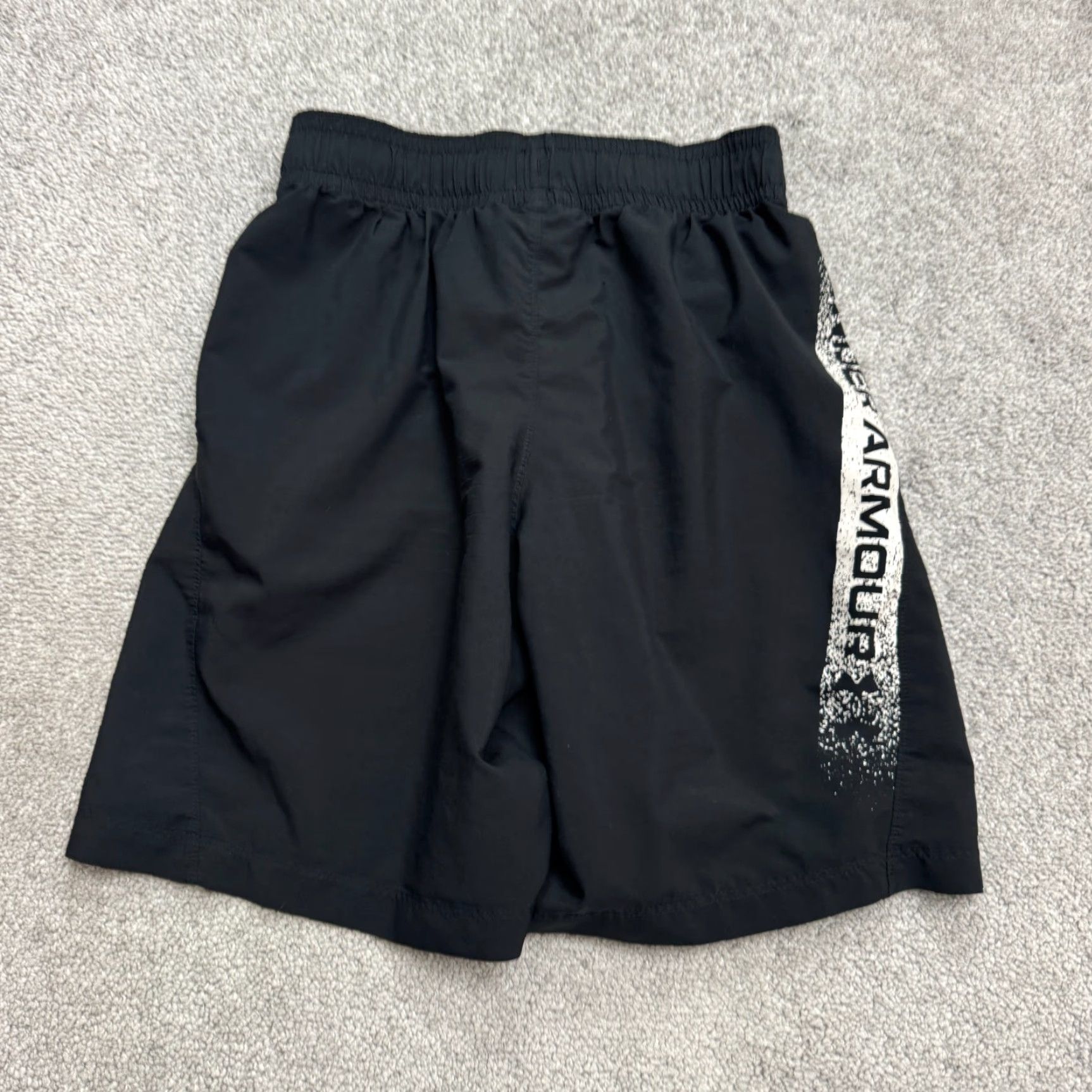 Under Armour Under Armour Shorts Mens Small Black White Graphic Elastic Waist Active Size US 29 - 2 Thumbnail
