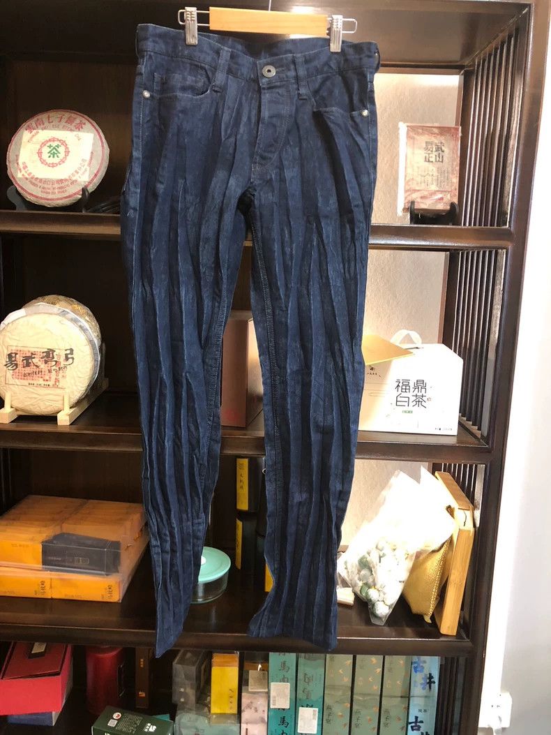 Issey Miyake Issey Miyake Men Pleated Denim Jeans - dmc Size US 30 / EU 46 - 1 Thumbnail