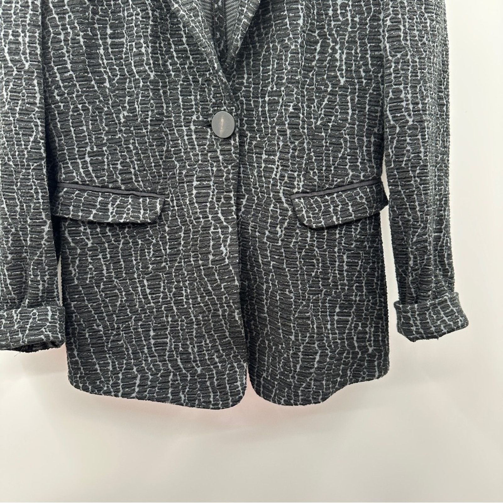 Armani Collezioni Armani Collezioni Snakeskin Print Long Sleeve Blazer Sz 10 Size L / US 10 / IT 46 - 5 Thumbnail