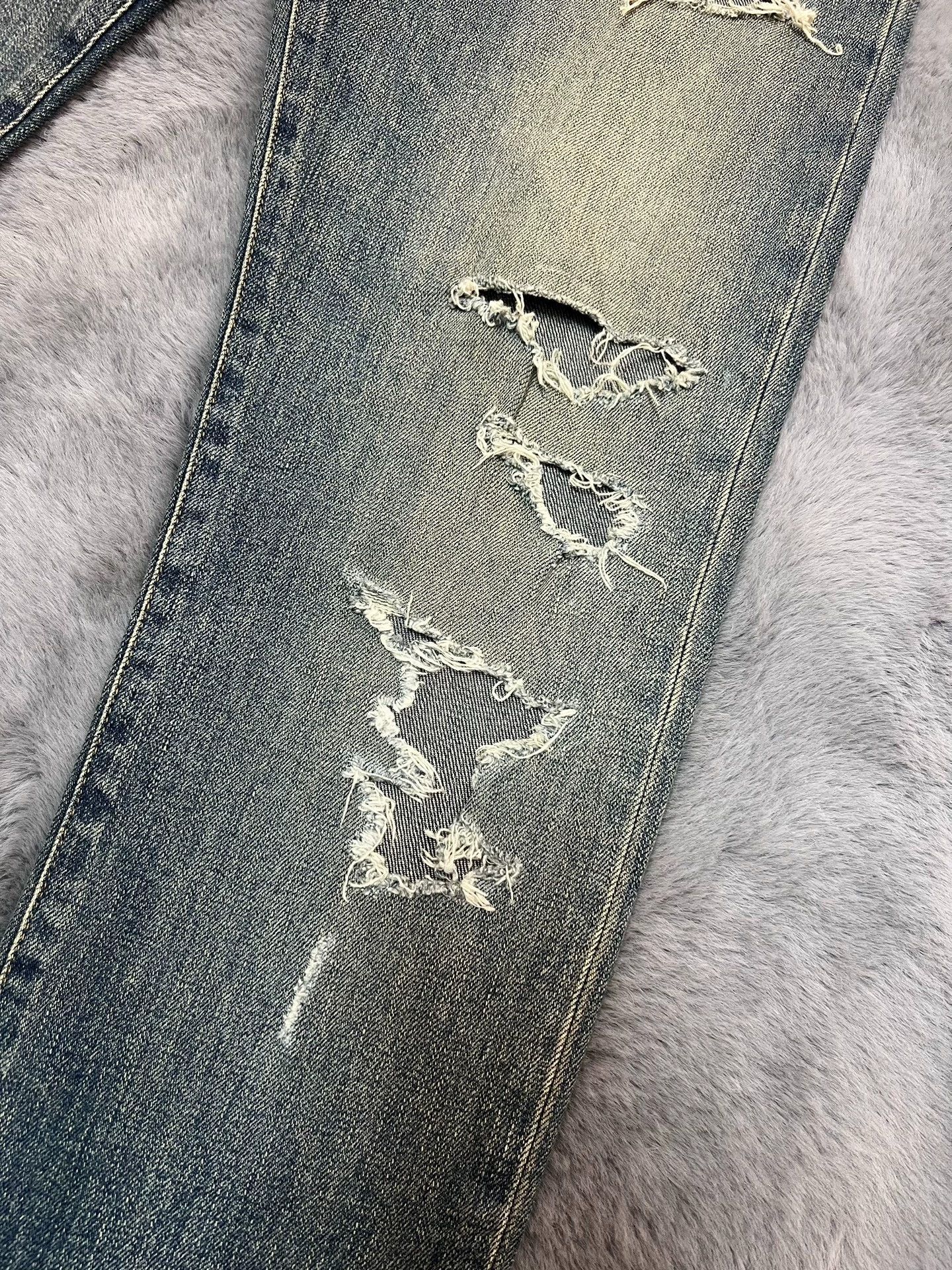 Saint Laurent Paris Authentic Saint Laurent SLP washed blue "Damage" jeans Size US 31 - 6 Thumbnail