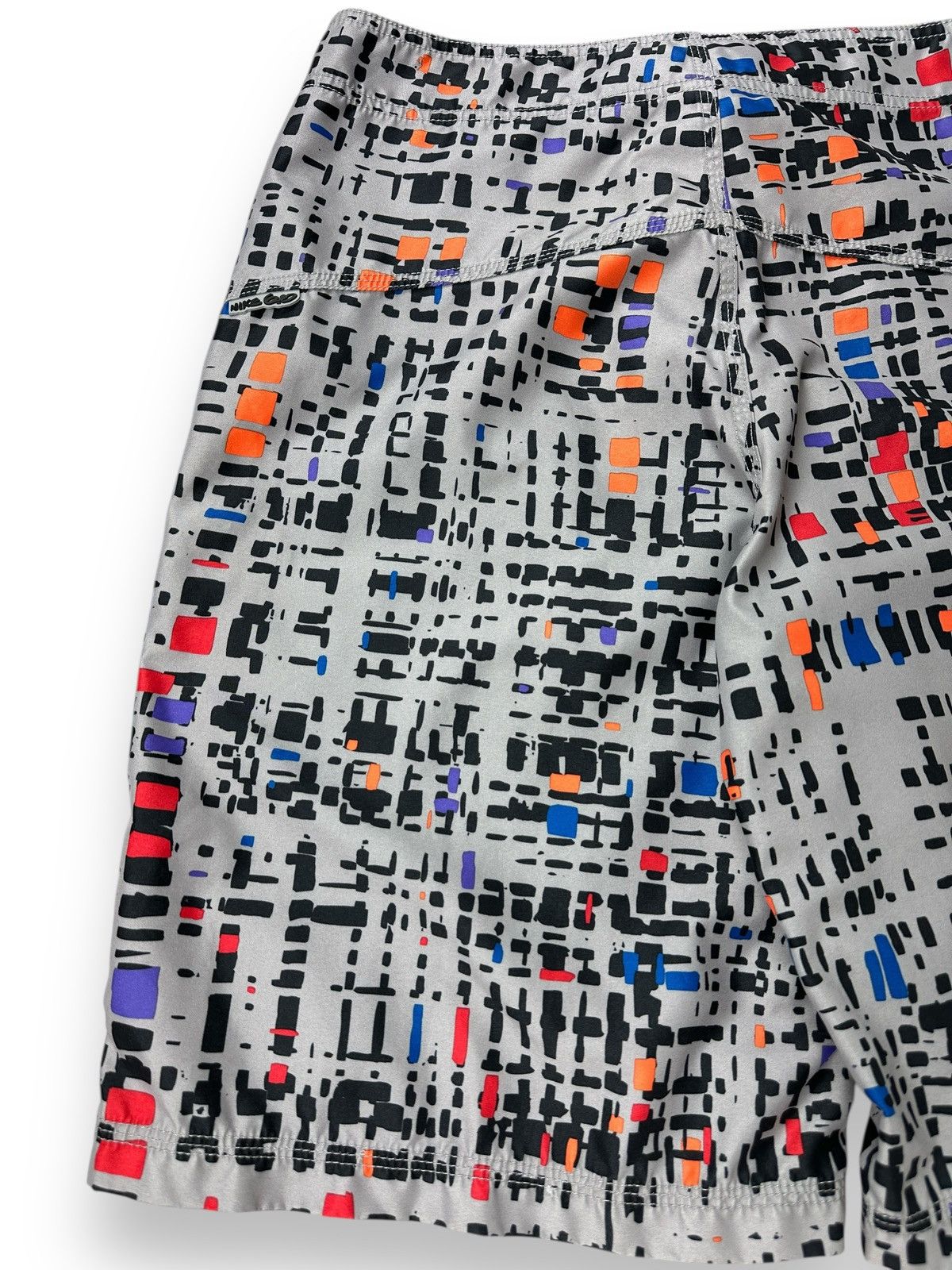 Nike Vintage Y2K Nike 6.0 Board Short Swim Trunks Surf Style Size US 30 / EU 46 - 14 Thumbnail