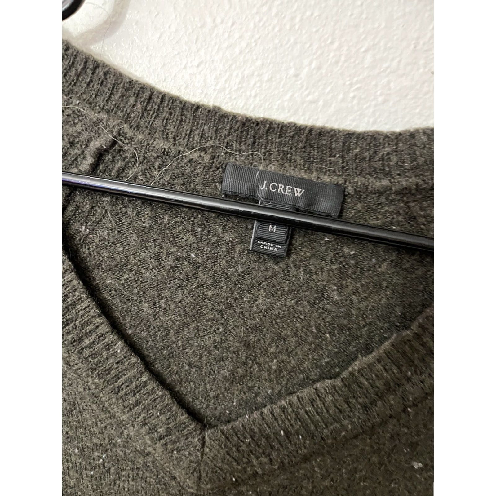 J.Crew VINTAGE J.CREW Sweater Shirt Womens Medium Green Long Sleeve Pullover Wool Blend V-Neck All Seasons Mens? Girls? Wait. Size M / US 6-8 / IT 42-44 - 3 Thumbnail