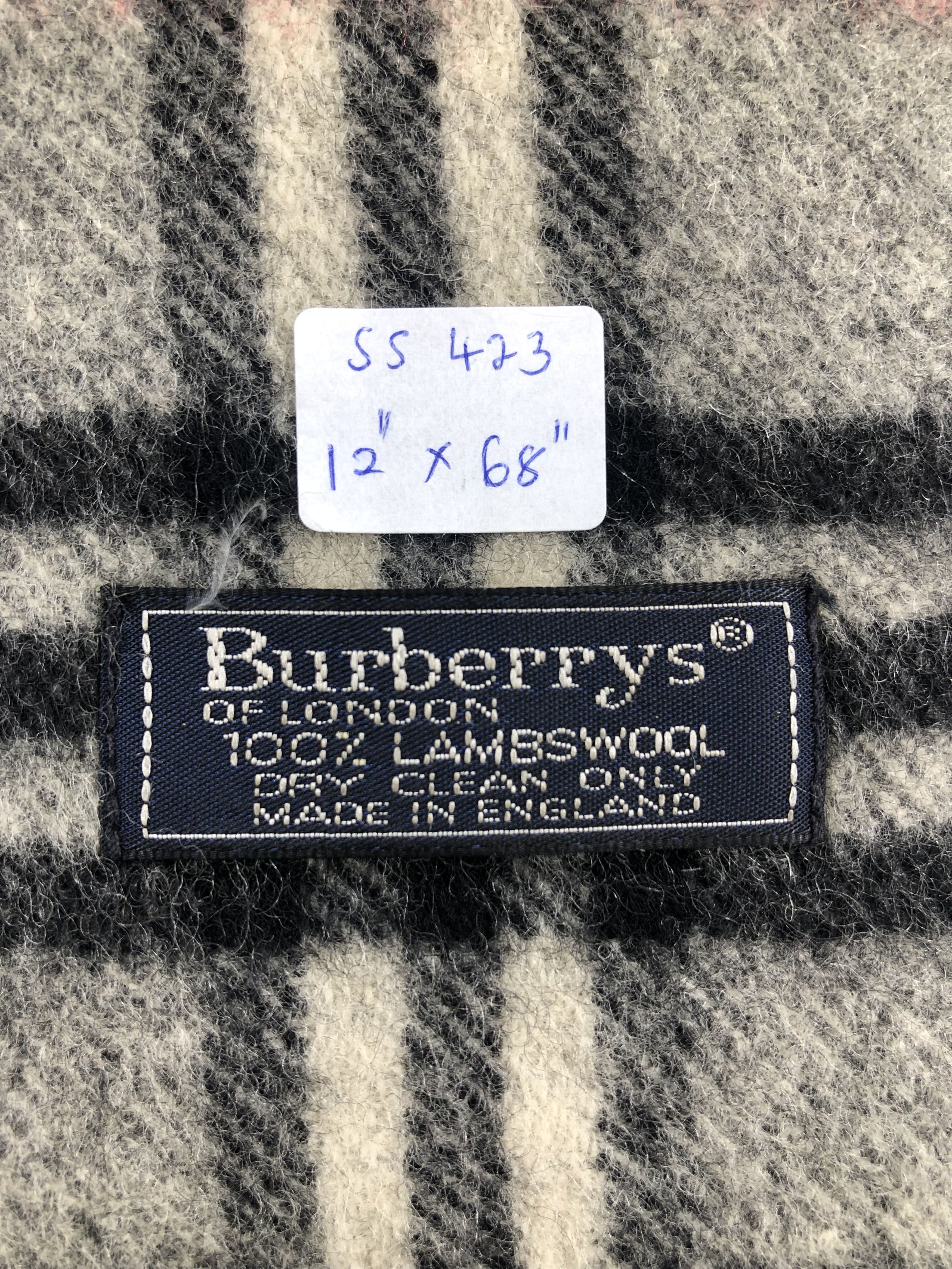 Burberry Burberrys Lambswool Scarf / Muffler / Neckwear Size ONE SIZE - 4 Thumbnail