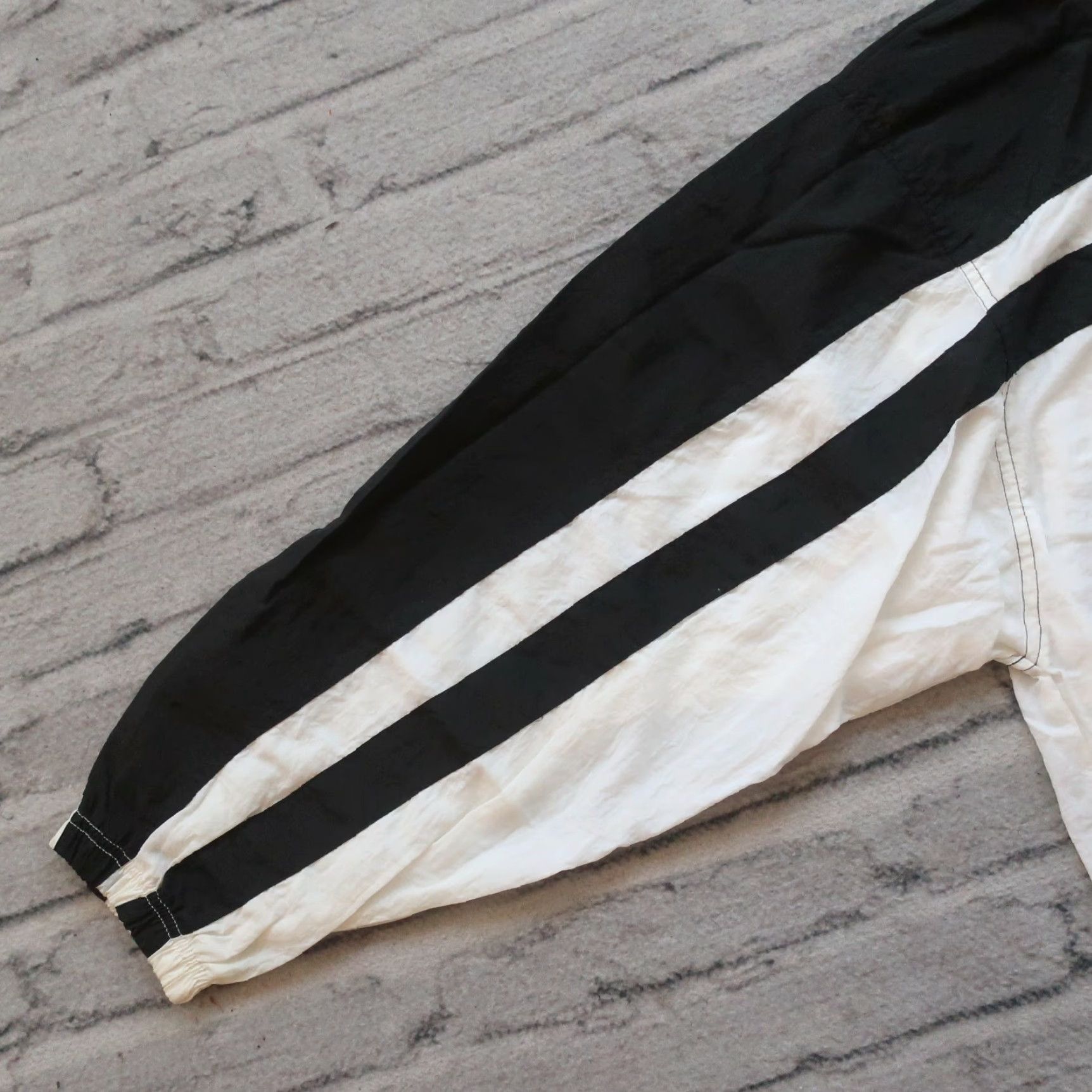 Reebok VINTAGE Reebok Logo Track Jacket Womens XL White Size XL / US 12-14 / IT 48-50 - 4 Thumbnail