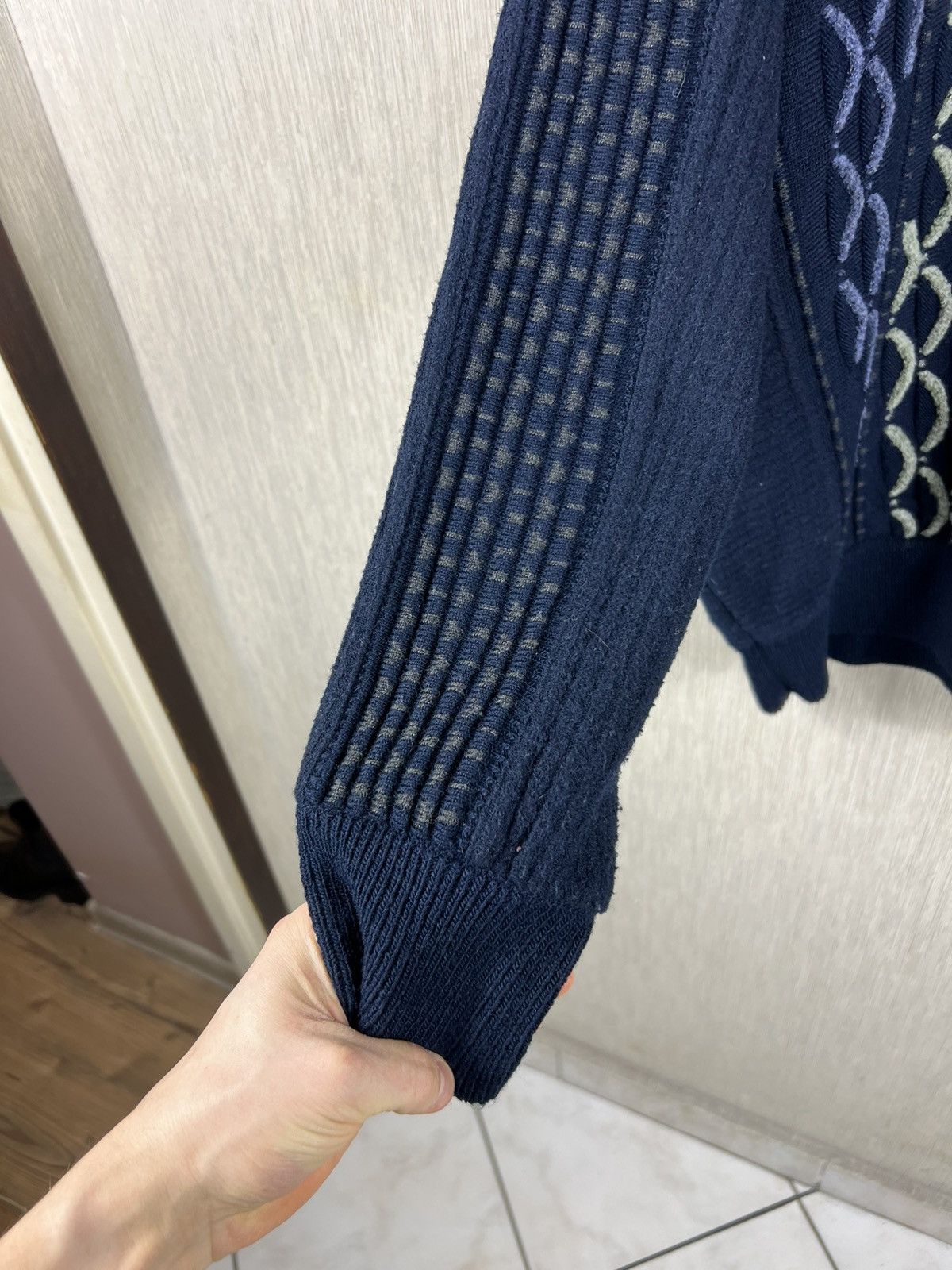 Carlo Colucci Vintage 90s Carlo Colucci scales patterned wool y2k sweater Size US L / EU 52-54 / 3 - 10 Thumbnail