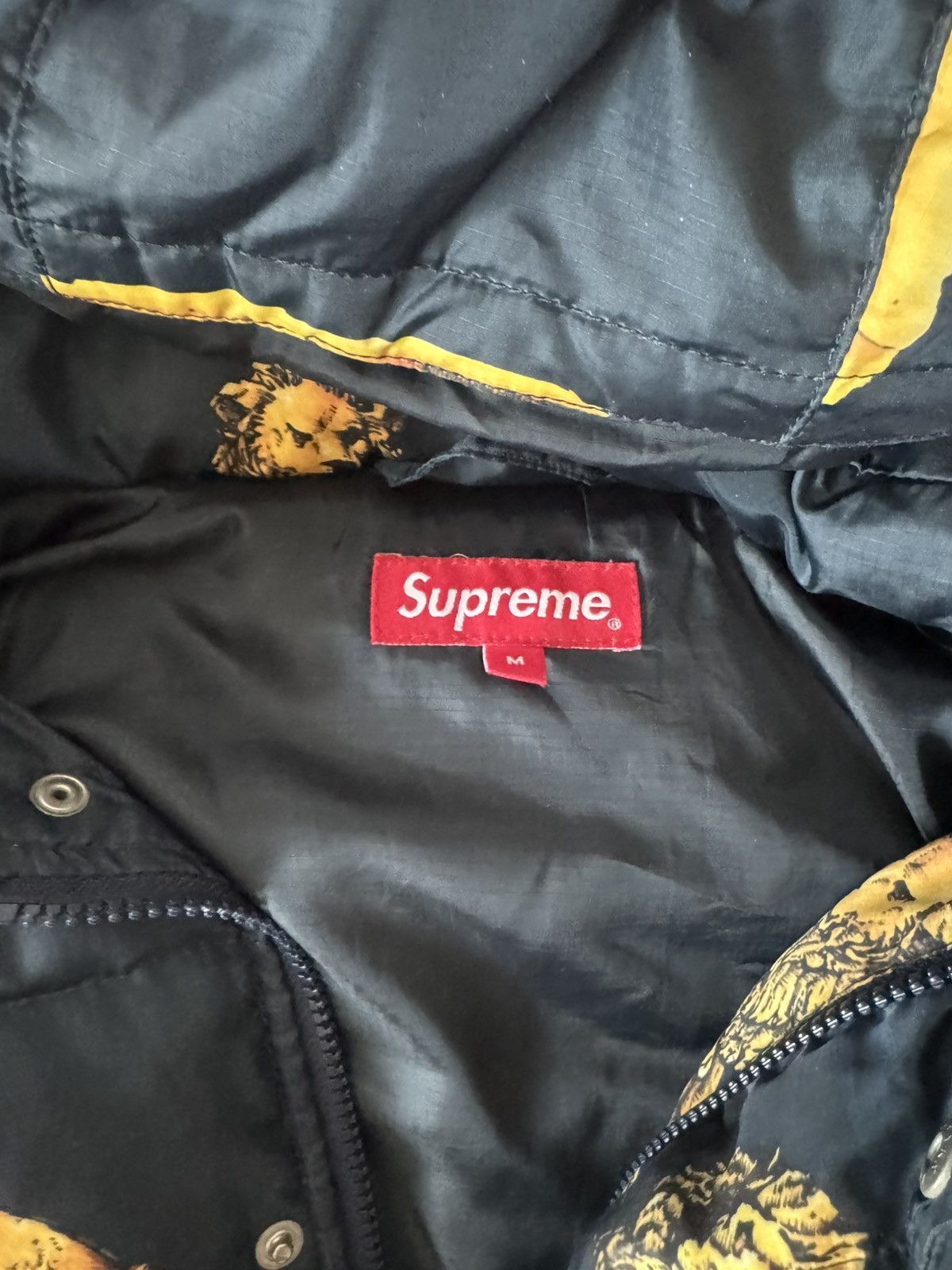 Supreme Lion design (goose down jacket) Size US M / EU 48-50 / 2 - 5 Thumbnail