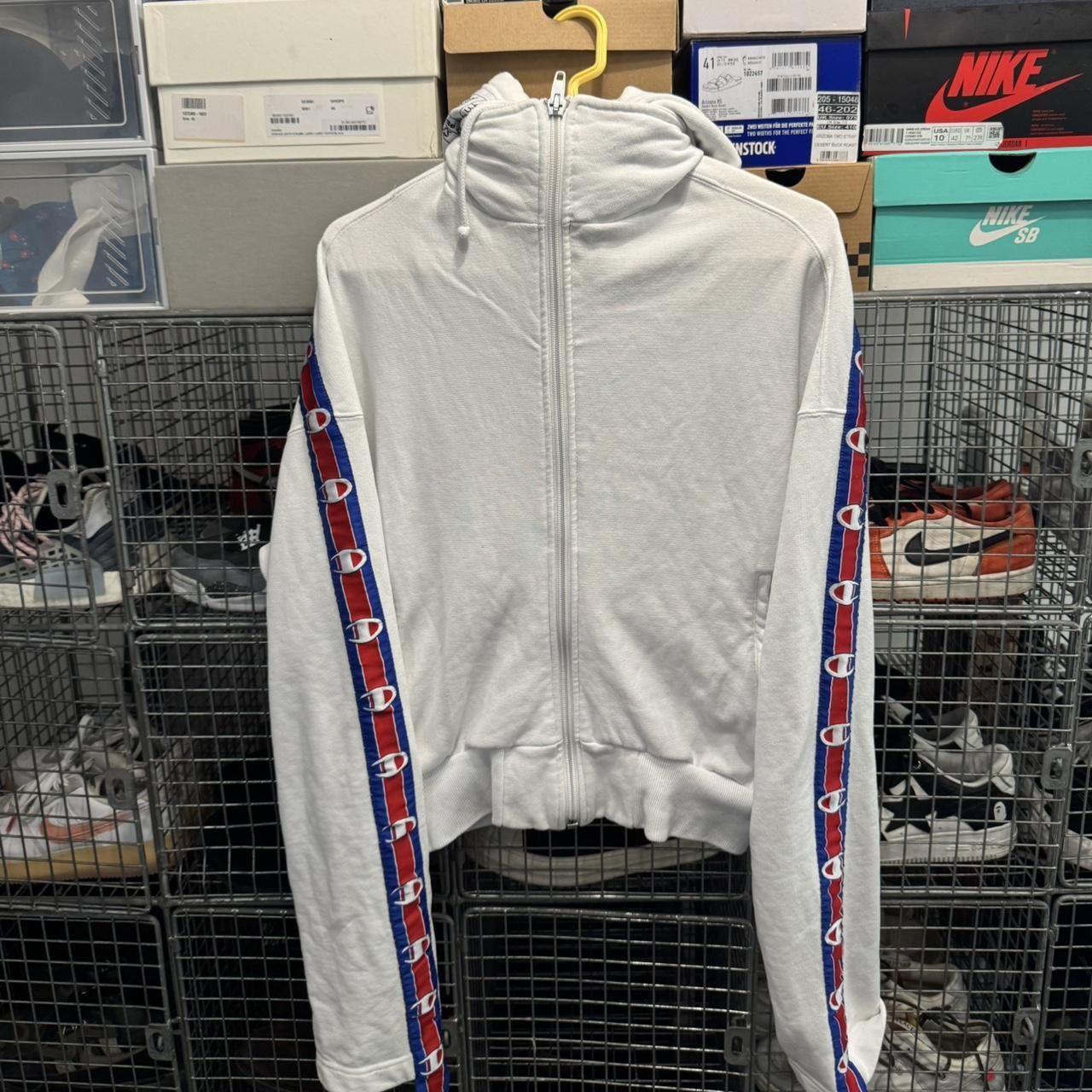Vetements 2017 Champion X Vetements In Progress Reverse Weave Cropped Size US S / EU 44-46 / 1 - 2 Thumbnail