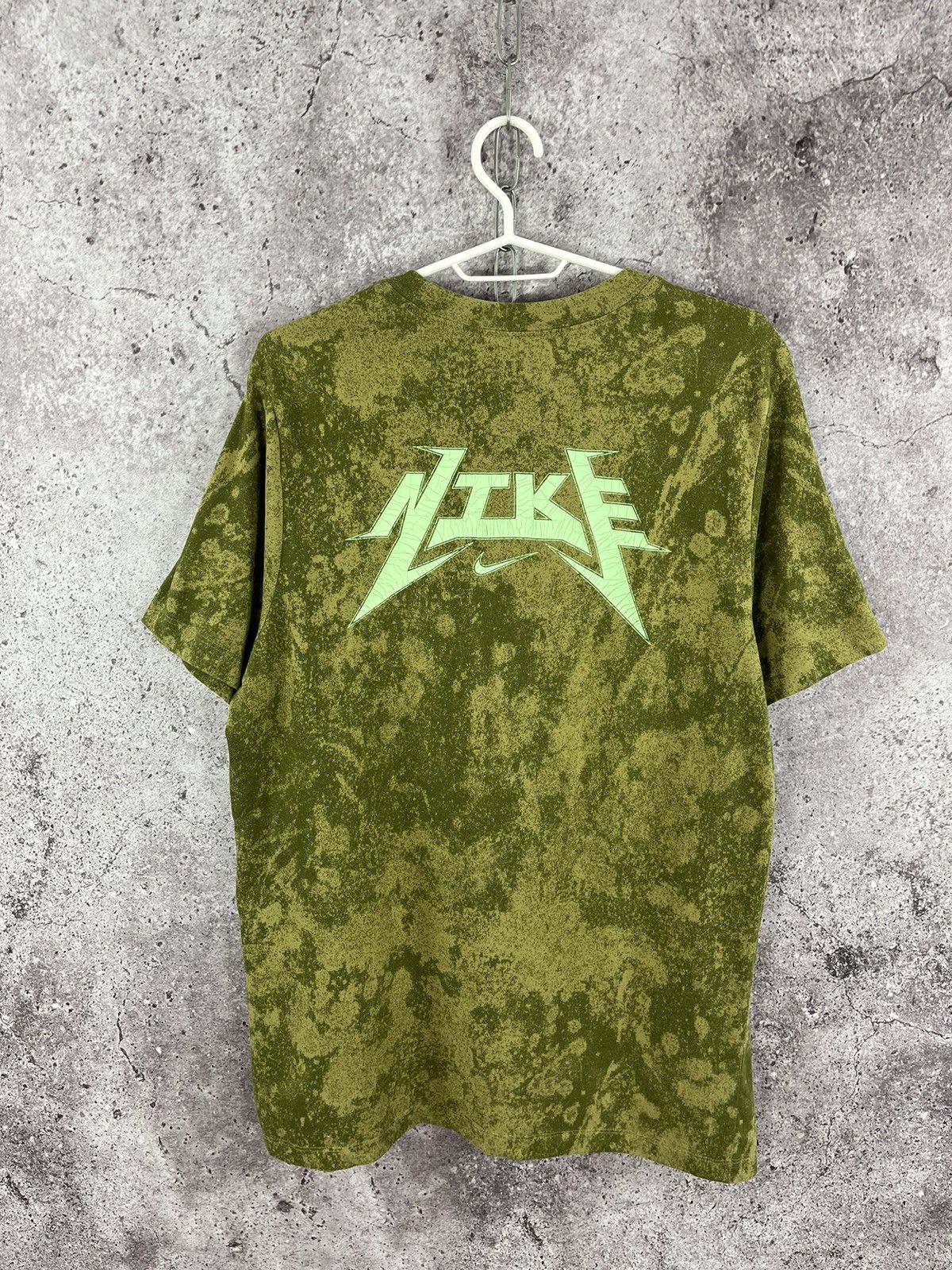 Japanese Brand × Nike Nike T-Shirt Ac/DC Style Back Logo Camo Big Swoosh Size L Size US L / EU 52-54 / 3 - 8 Thumbnail