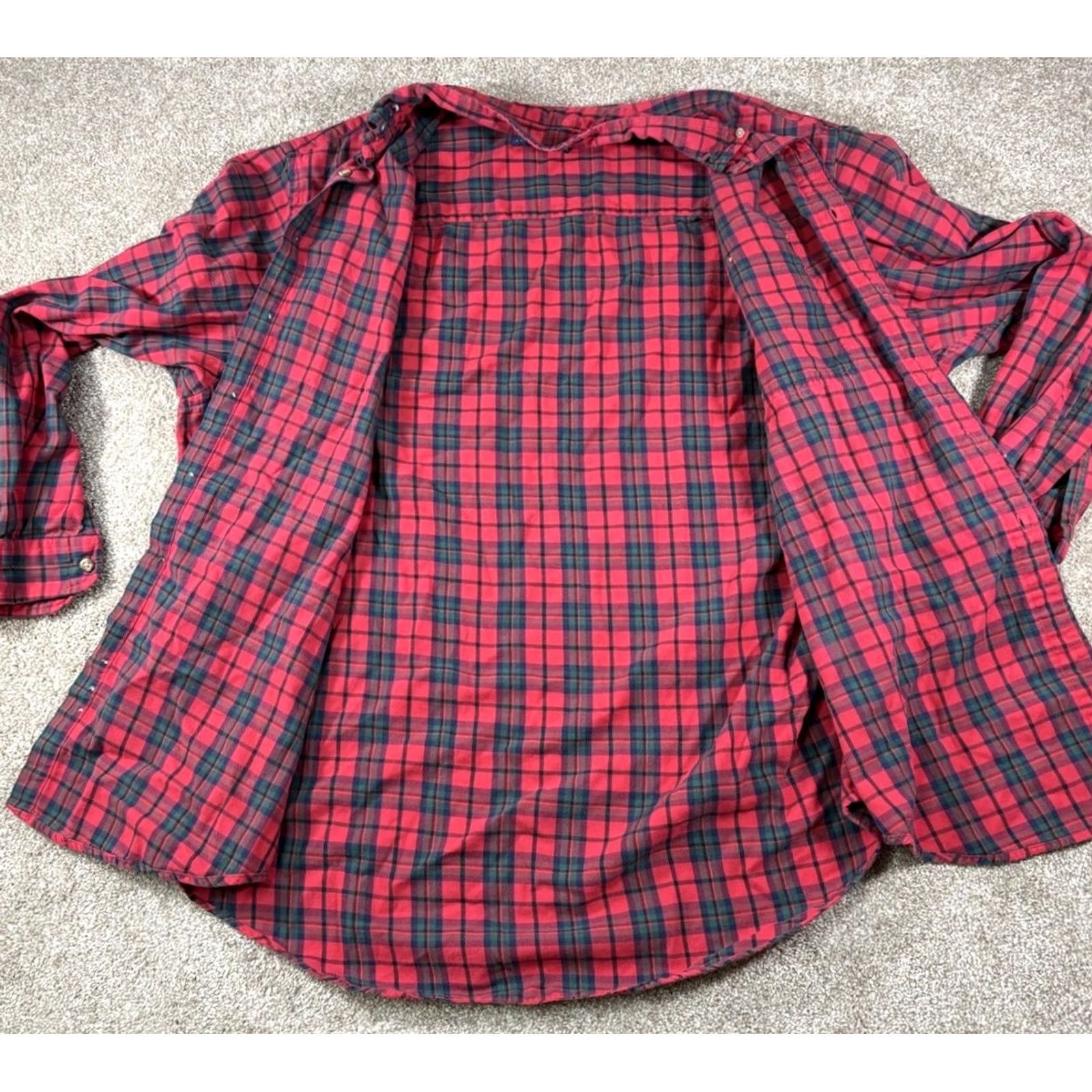 Abercrombie & Fitch Abercrombie & Fitch Big Shirt Mens Large Red Flannel Button Up 100% Cotton Shirt Regular Mens Red Flannel Button-Up Pockets Vintage No Size US L / EU 52-54 / 3 - 3 Thumbnail
