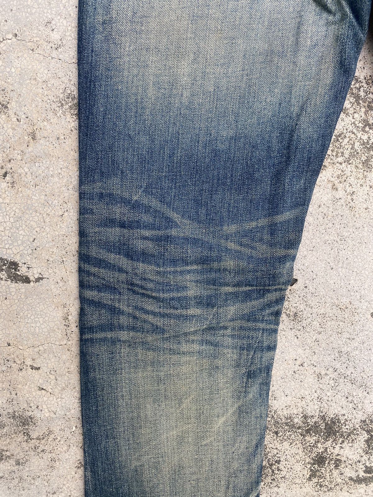 If Six Was Nine × Japanese Brand × Le Grande Bleu (L.G.B.) Japanese Brand Varosh Distressed Patch Faded Low Rise Jeans Size US 30 / EU 46 - 19 Thumbnail