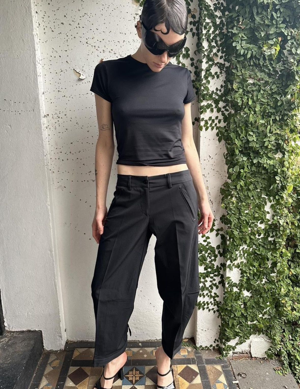 Marithe + Francois Girbaud Marithé + François Girbaud Tech Cargo Pant Size 25" / US 0 / IT 36 - 2 Thumbnail
