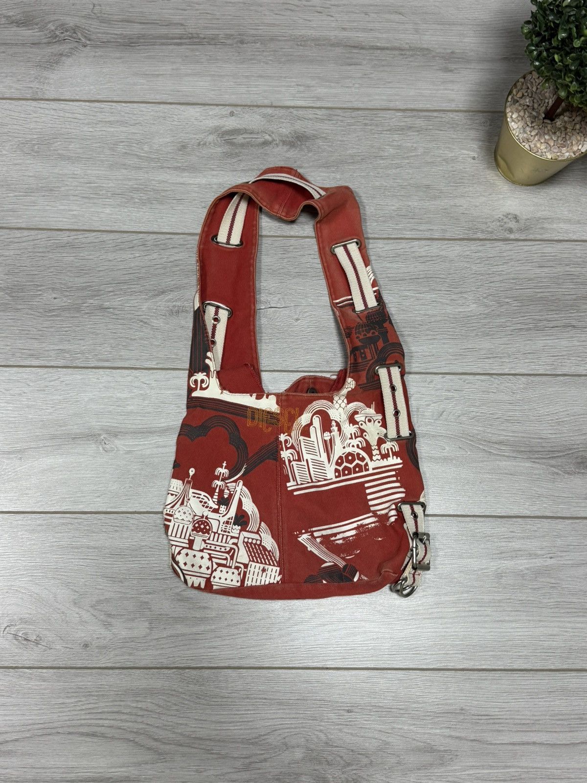 Diesel vintage belt paint bag urban