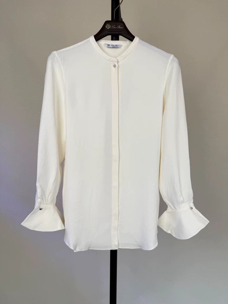 Loro Piana LORO PIANA A woman's silk shirt Size XS / US 0-2 / IT 36-38 - 1 Thumbnail