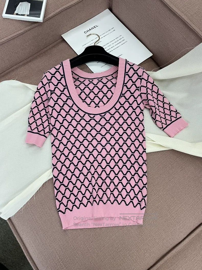 Chanel Chanel Pink diamond plaid logo double C knitted short slee Size XXS / US 00 / IT 34 - 3 Thumbnail