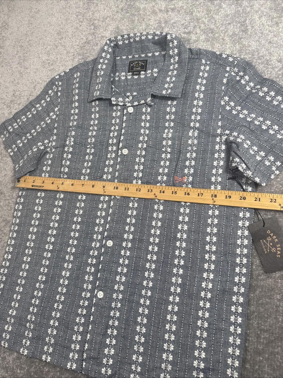 Dark Seas Division Mens Small Dark Seas Shirt Moisture Wicking Marcos Button Up Size US S / EU 44-46 / 1 - 5 Thumbnail