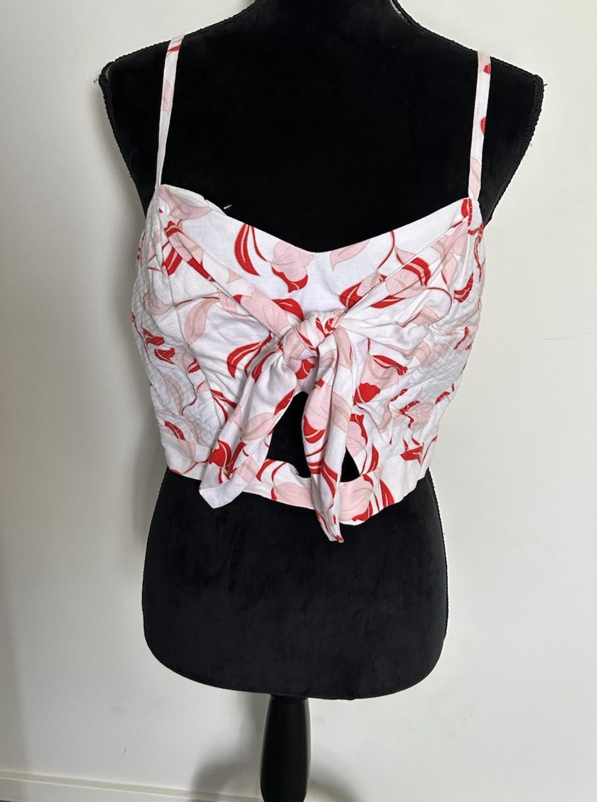 Other Seed Heritage Crop Top W/Cut Out & Bow Tie - Size 12 (002) Size M / US 6-8 / IT 42-44 - 1 Thumbnail