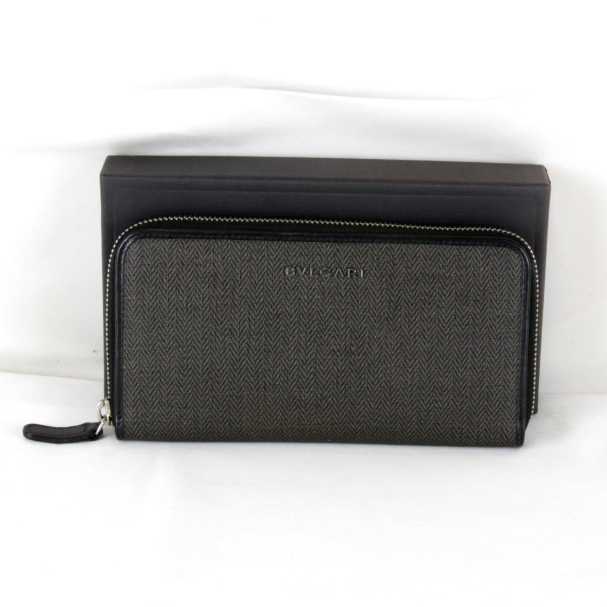 Bvlgari BVLGARI Weekend Round Zip Long Wallet in Black Leather for Women Size ONE SIZE - 1 Thumbnail