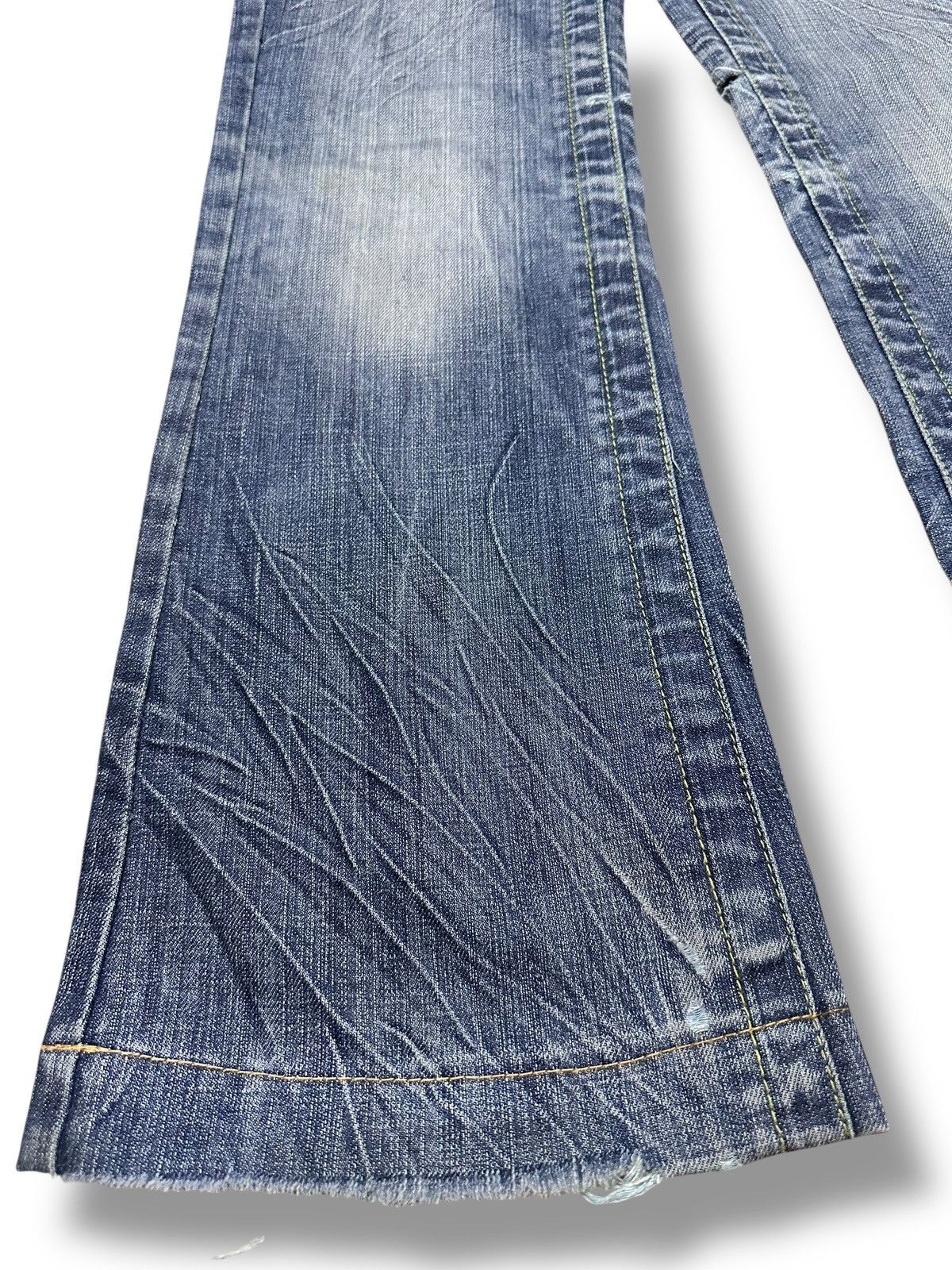 Japanese Brand Red Pepper Distressed Wideleg Bootcut Style Thunder Wash Size US 28 / EU 44 - 10 Thumbnail