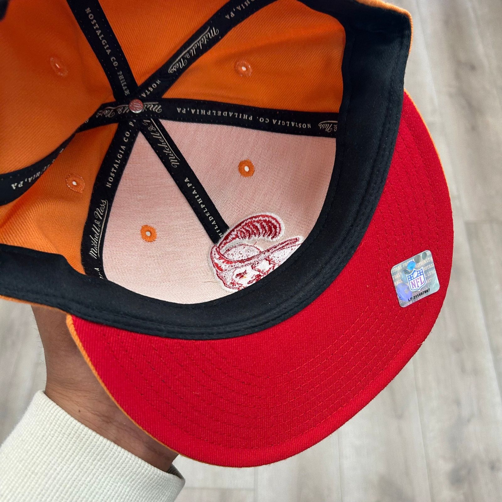 Mitchell & Ness Mitchell & Ness Tampa Bay Buccaneers Vintage Fitted Hat Cap Size ONE SIZE - 5 Thumbnail
