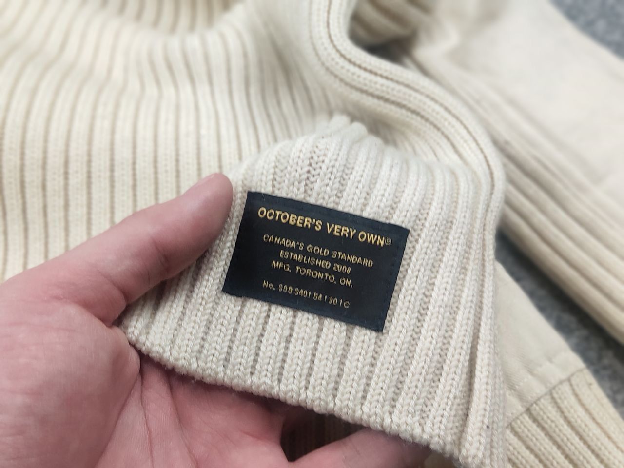 October's Very Own October's very own Drake OVO ribbed sweater Military Style Size US S / EU 44-46 / 1 - 16 Thumbnail