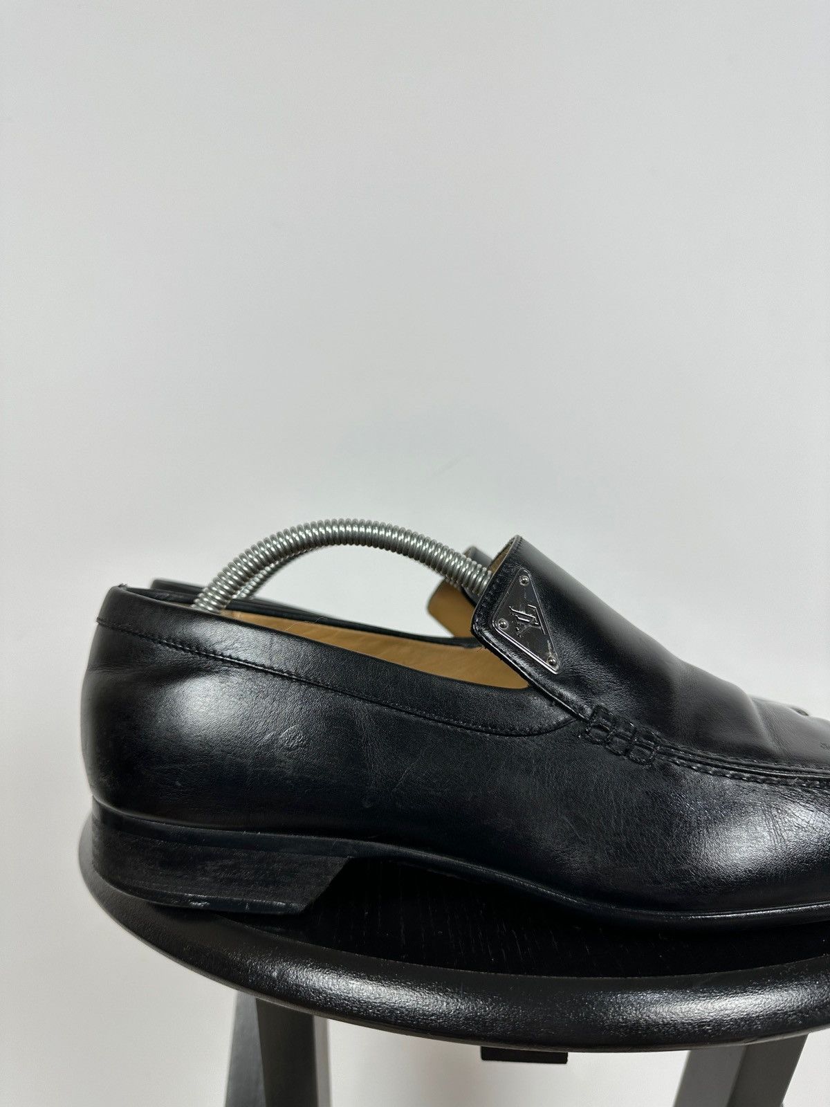 Louis Vuitton Louis Vuitton Black Leather Loafers Shoes Size US 10 / EU 43 - 12 Thumbnail