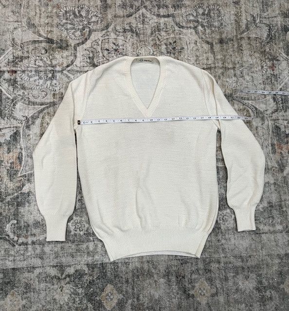 Vintage Vintage 1970s Tricton V-Neck Sweater (L) – Made in Spain Size US L / EU 52-54 / 3 - 4 Thumbnail