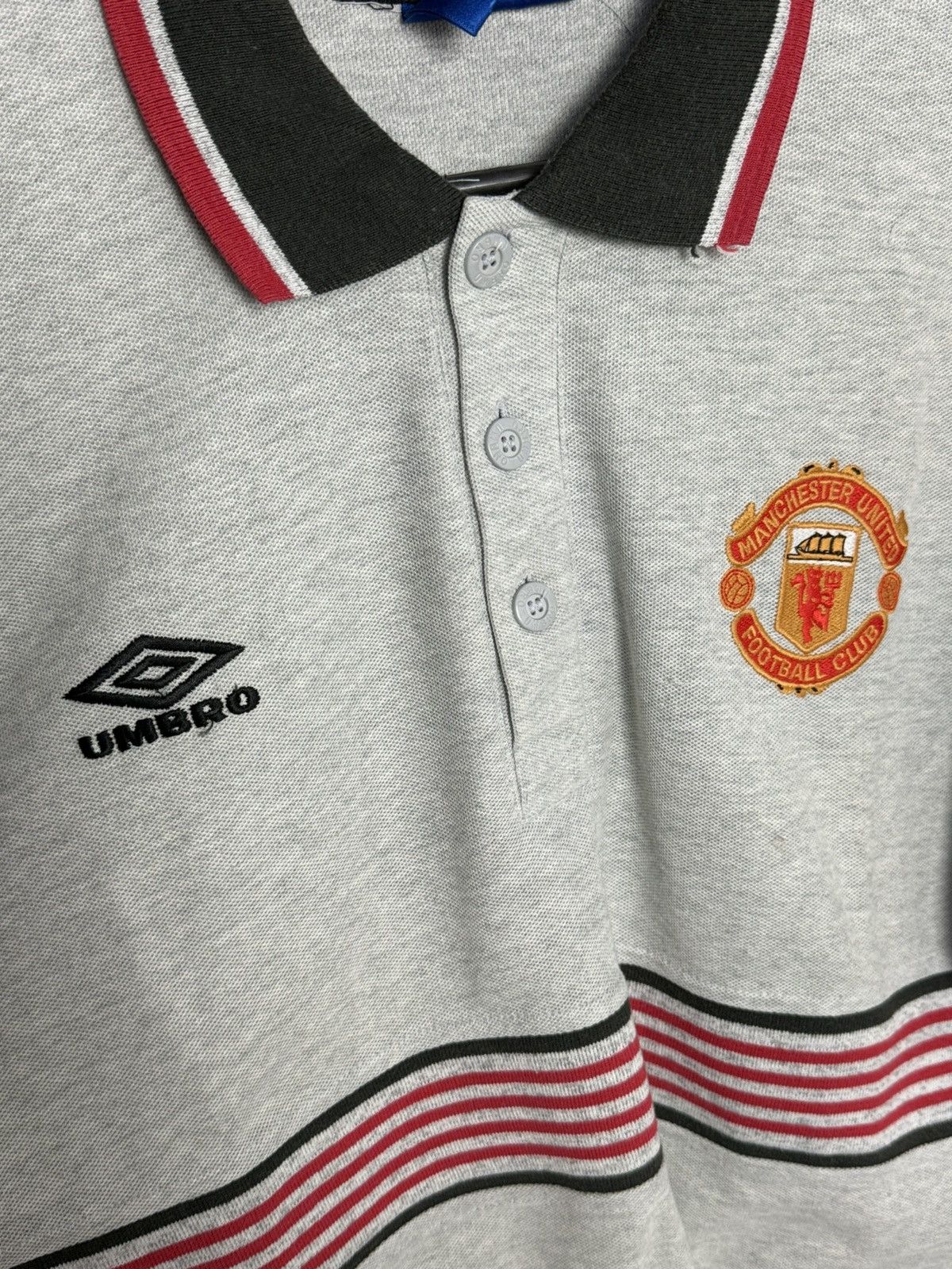 Umbro Vintage Manchester United Training Football Jersey T-Shirt Size US L / EU 52-54 / 3 - 3 Thumbnail