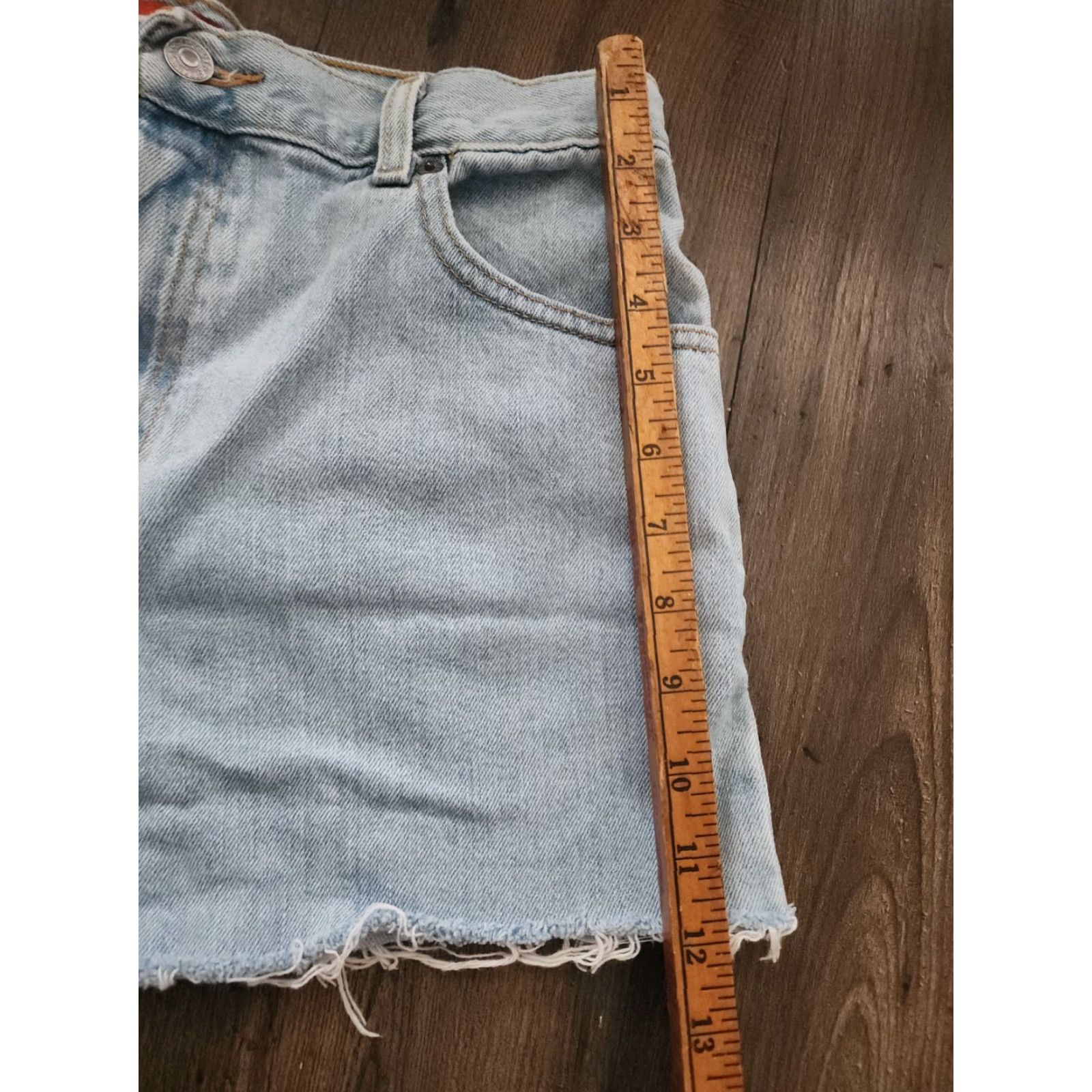 Levi's VINTAGE Levi's Womens High Rise Jorts Cut Off Denim Shorts 10 Jeans Blue 90s Classic USA Women’s Levi's Shorts Size 32" / US 10 / IT 46 - 2 Thumbnail