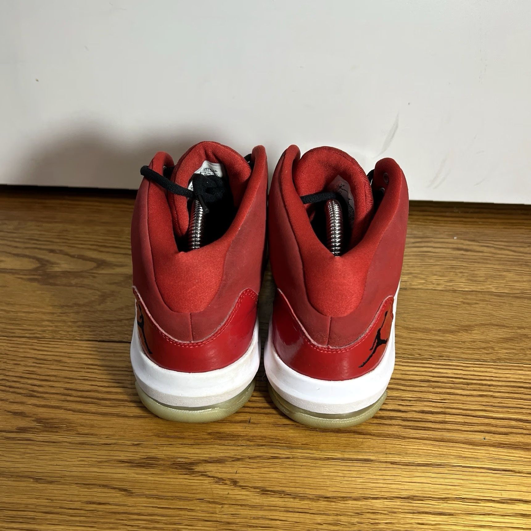 Jordan Brand Air Jordan Max Aura Gym Red Sneakers CQ9451-600 Women's US 8 Size US 8 / IT 38 - 5 Thumbnail