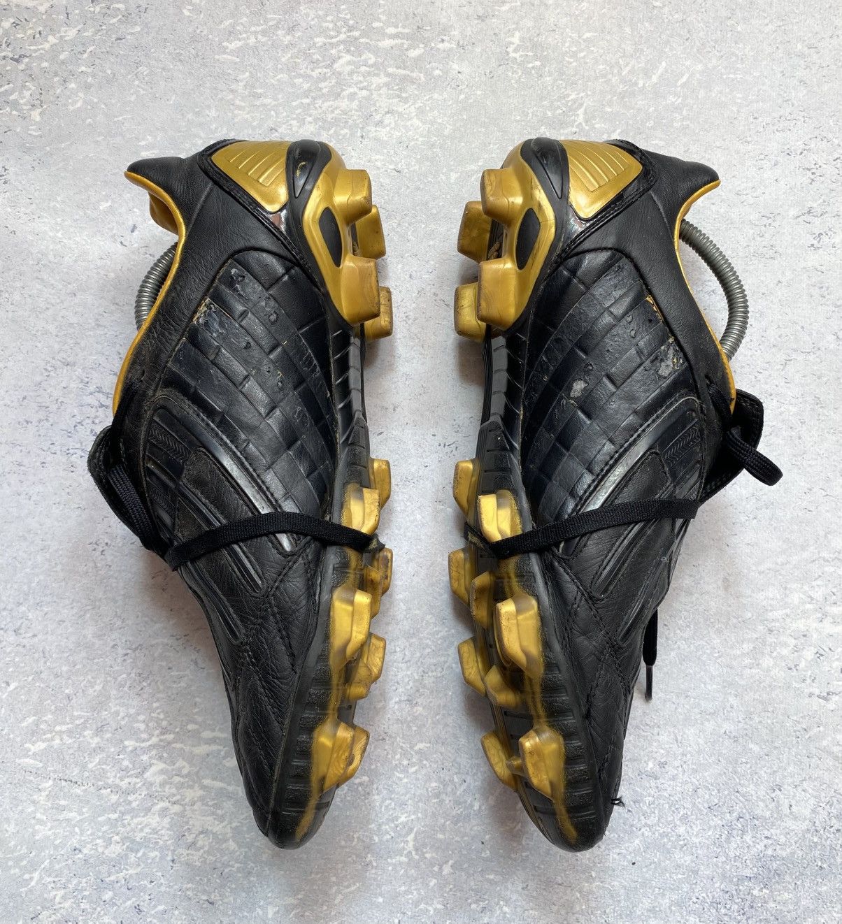 Adidas Adidas Predator Black Leather Professional Football Boots Size US 12 / EU 45 - 4 Thumbnail