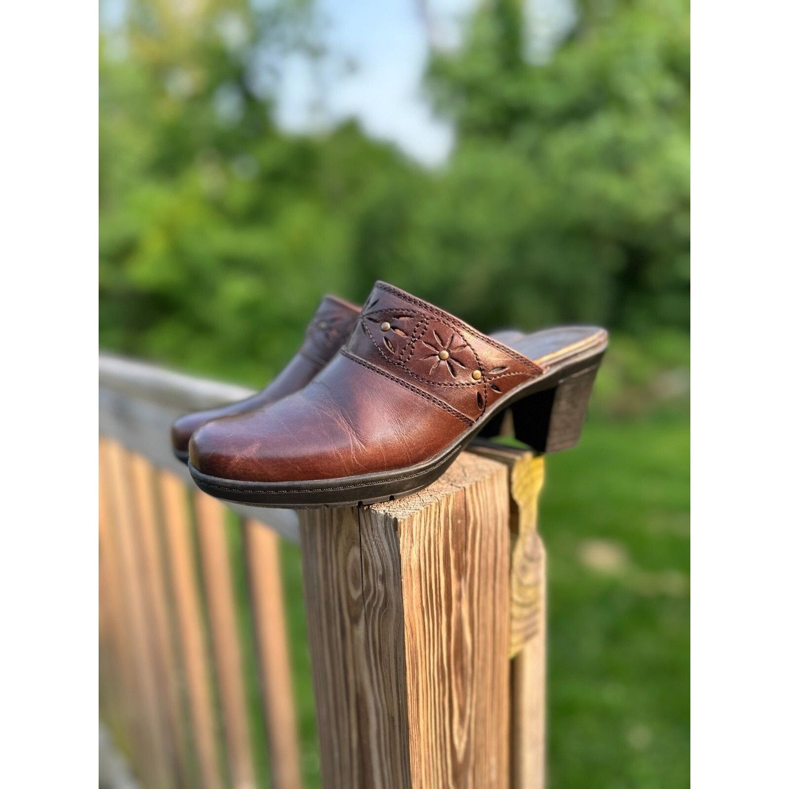 Clarks Clarks Bendables Wedge Clogs Brown Leather Womens Size 7.5 M Size US 7.5 / IT 37.5 - 1 Thumbnail