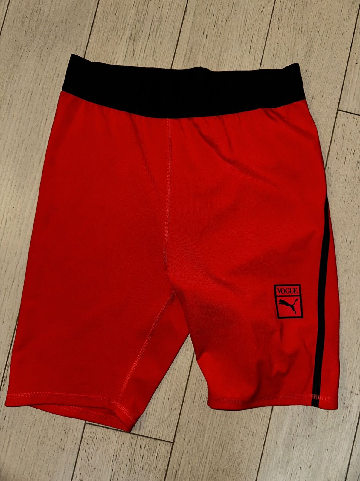 Puma PUMA X VOGUE TIGHT SHORTS Size 30" / US 8 / IT 44 - 2 Thumbnail