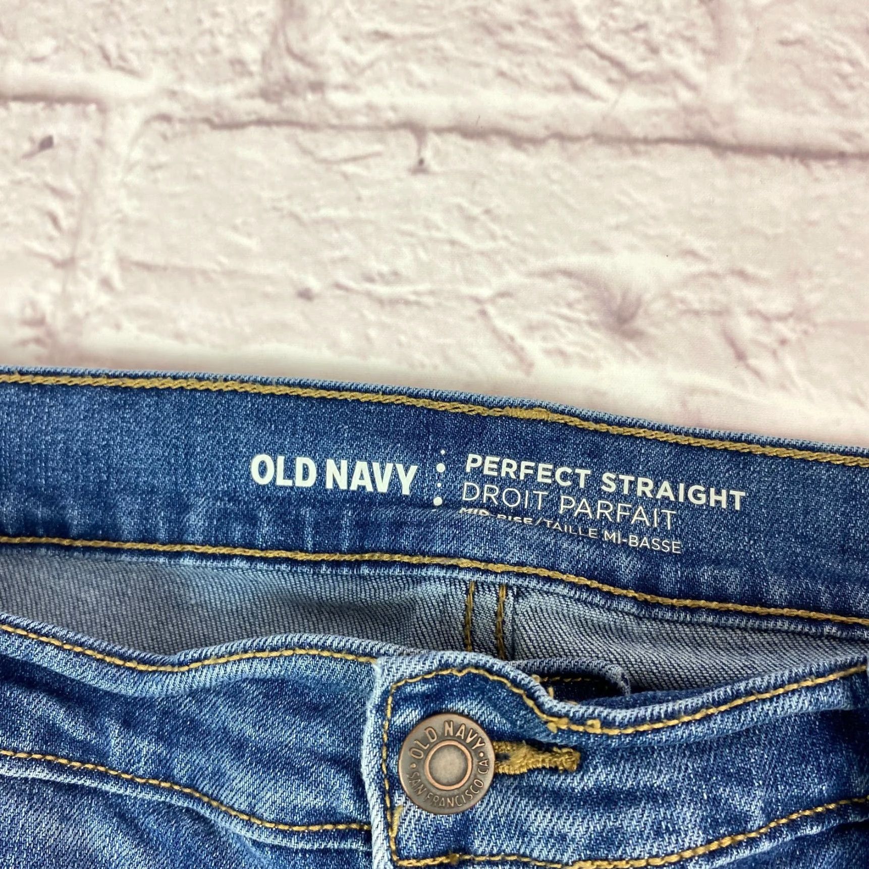 Old Navy Old Navy Perfect Straight Jeans Womens 12 Mid-Rise Medium Wash Blue Stretch Denim Size 34" / US 12 / IT 48 - 2 Thumbnail