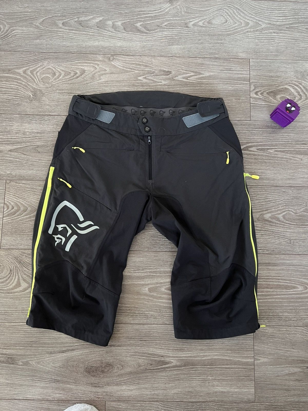 Norrona Norrona Fjora Big Logo Gorpcore Phantom - Caviar Shorts Size US 34 / EU 50 - 8 Thumbnail