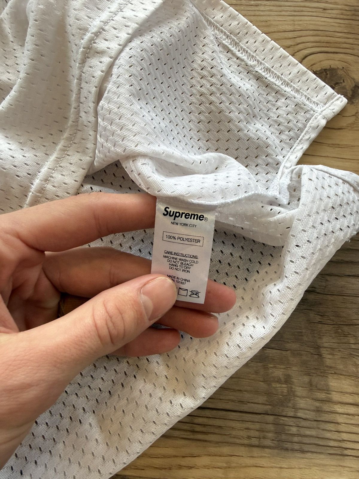 Supreme Supreme Dragon Football Jersey White/Black Size XL Size US XL / EU 56 / 4 - 4 Thumbnail