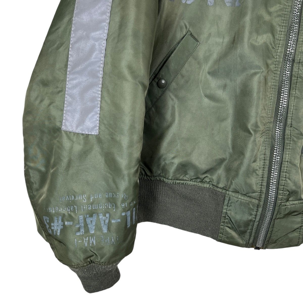 Avirex 🔥 VINTAGE AVIREX MA-1 REVERSIBLE BOMBER JACKET MADE IN USA Size US L / EU 52-54 / 3 - 5 Thumbnail